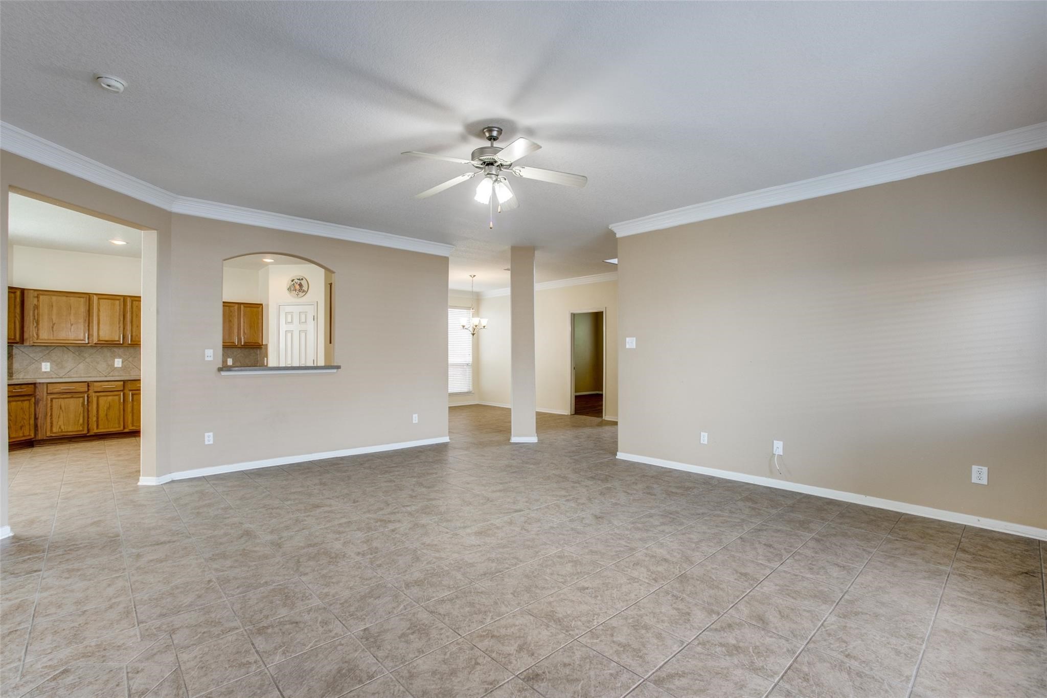 9907 Valance Way Property Photo 9