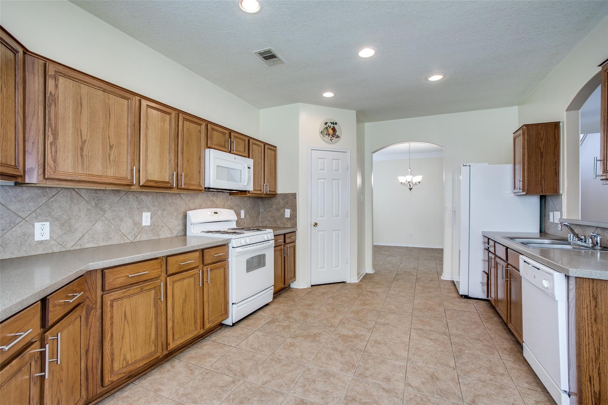 9907 Valance Way Property Photo 12