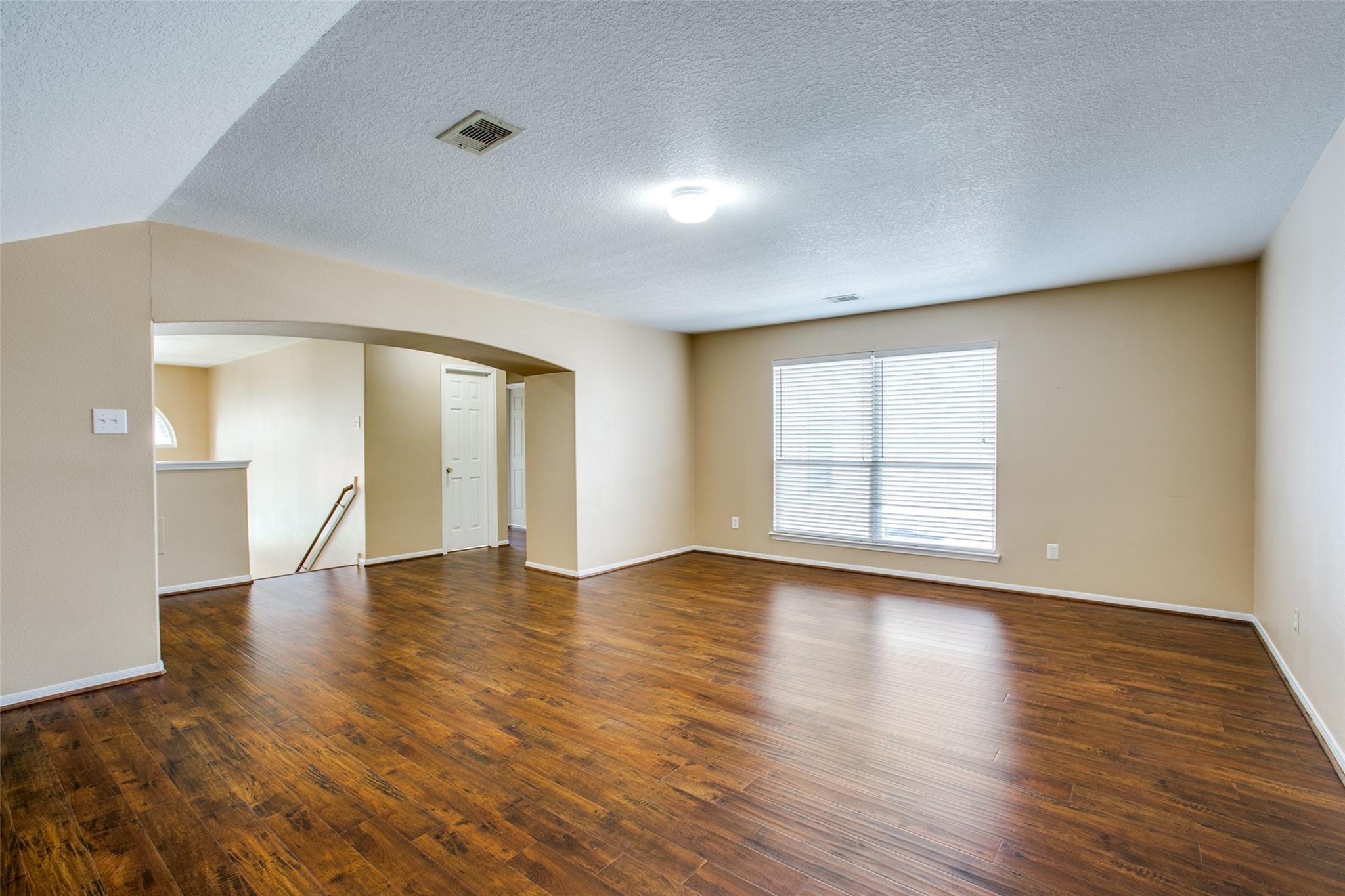 9907 Valance Way Property Photo 18