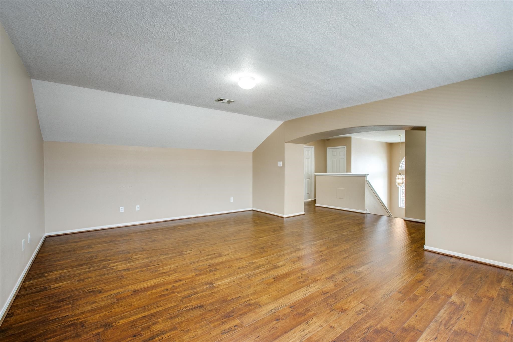 9907 Valance Way Property Photo 19