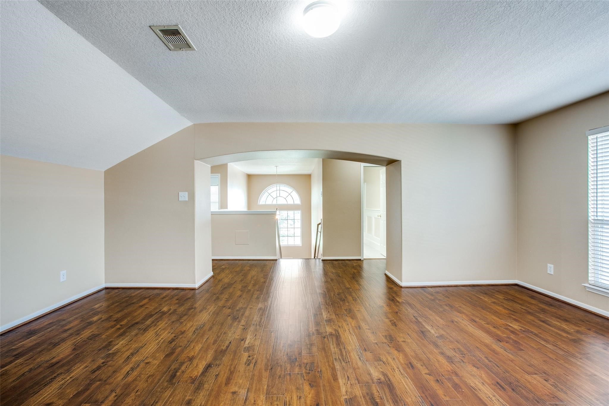 9907 Valance Way Property Photo 20