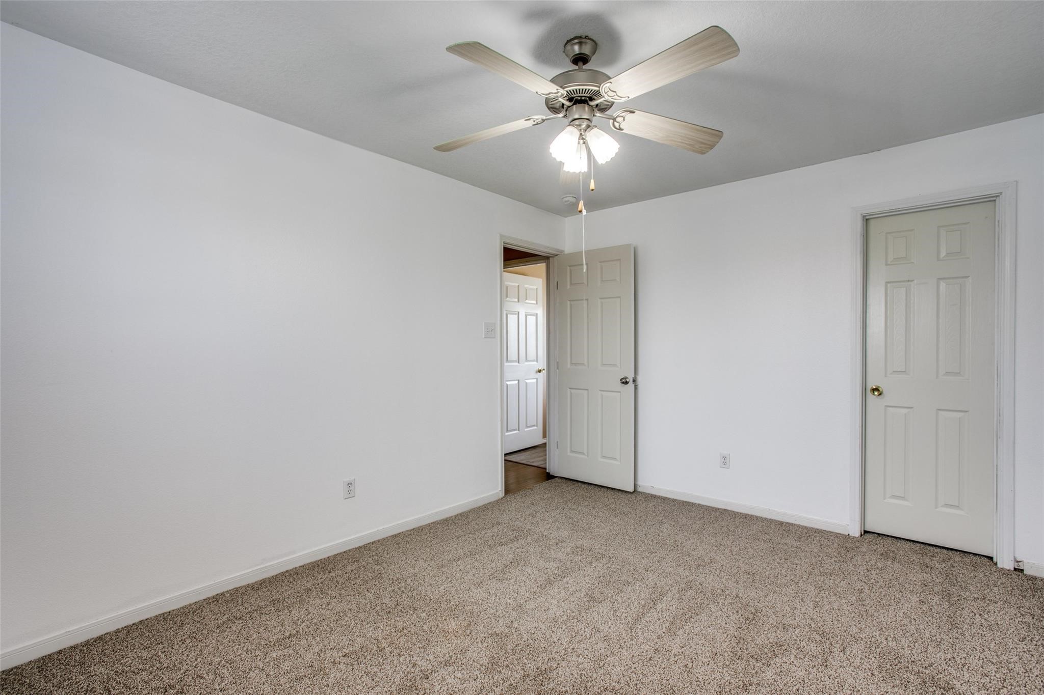 9907 Valance Way Property Photo 33