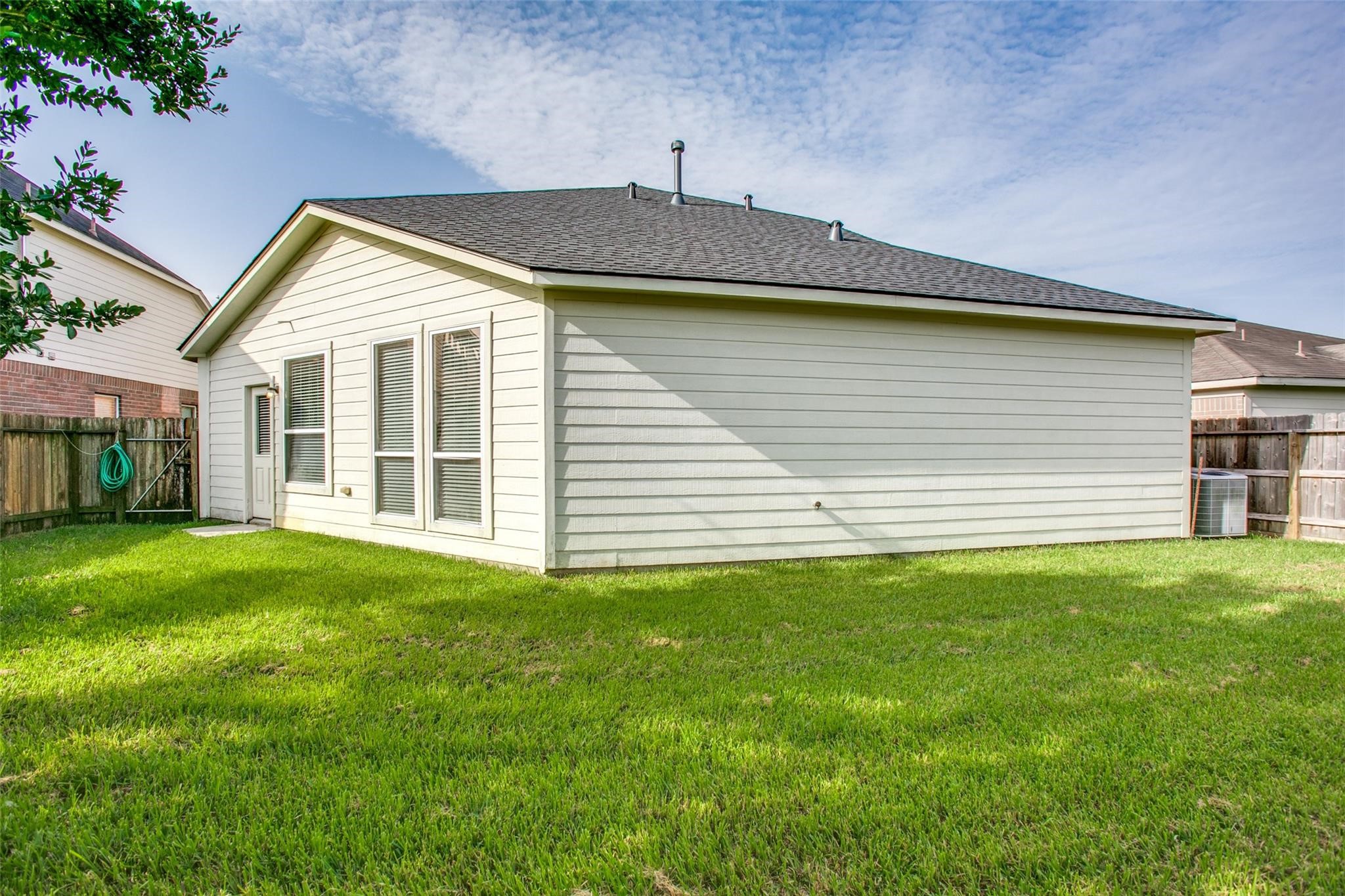 9907 Valance Way Property Photo 36