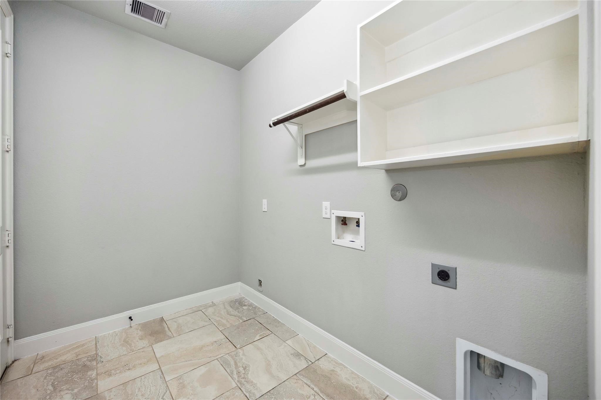 13318 Cameron Reach Drive Property Photo 13