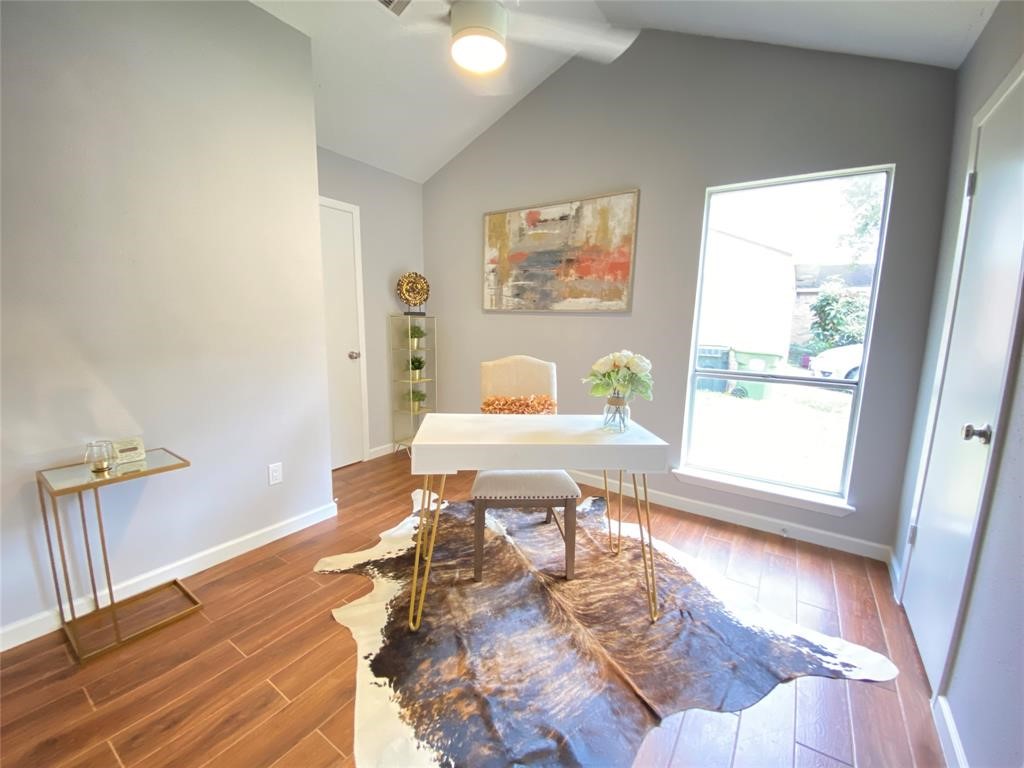 1011 Melford Avenue Property Photo 6
