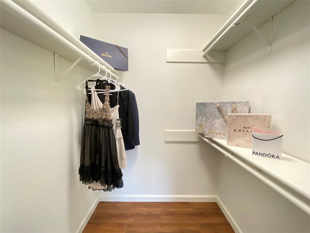 1011 Melford Avenue Property Photo 16