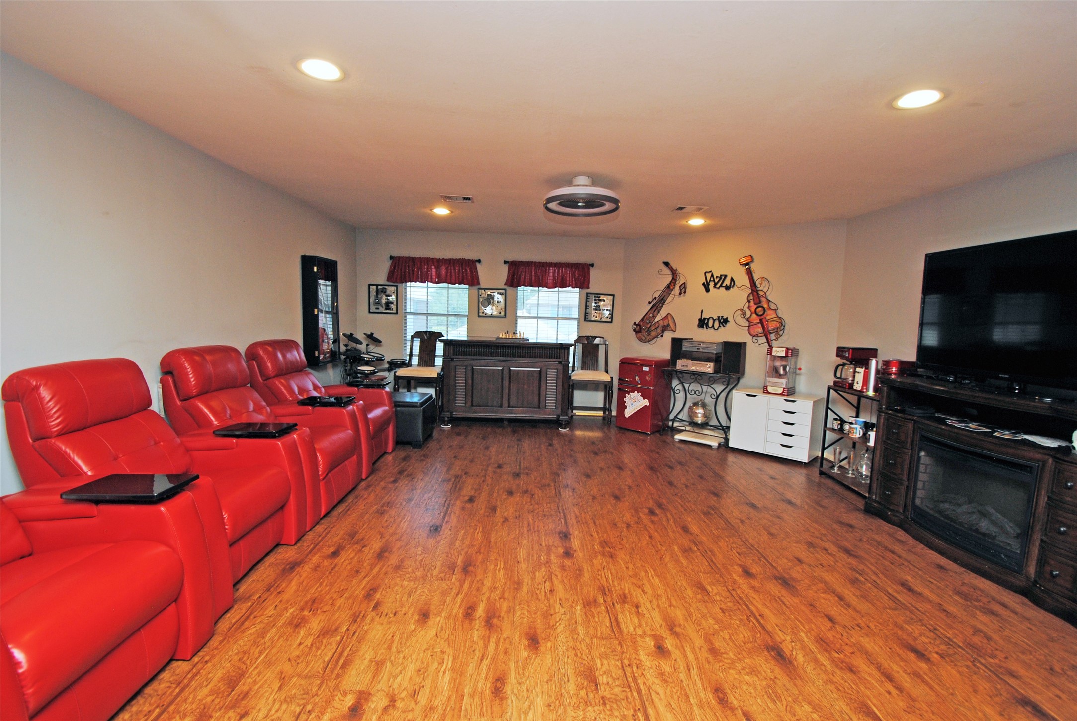 20802 Shifting Sand Lane Property Photo 14