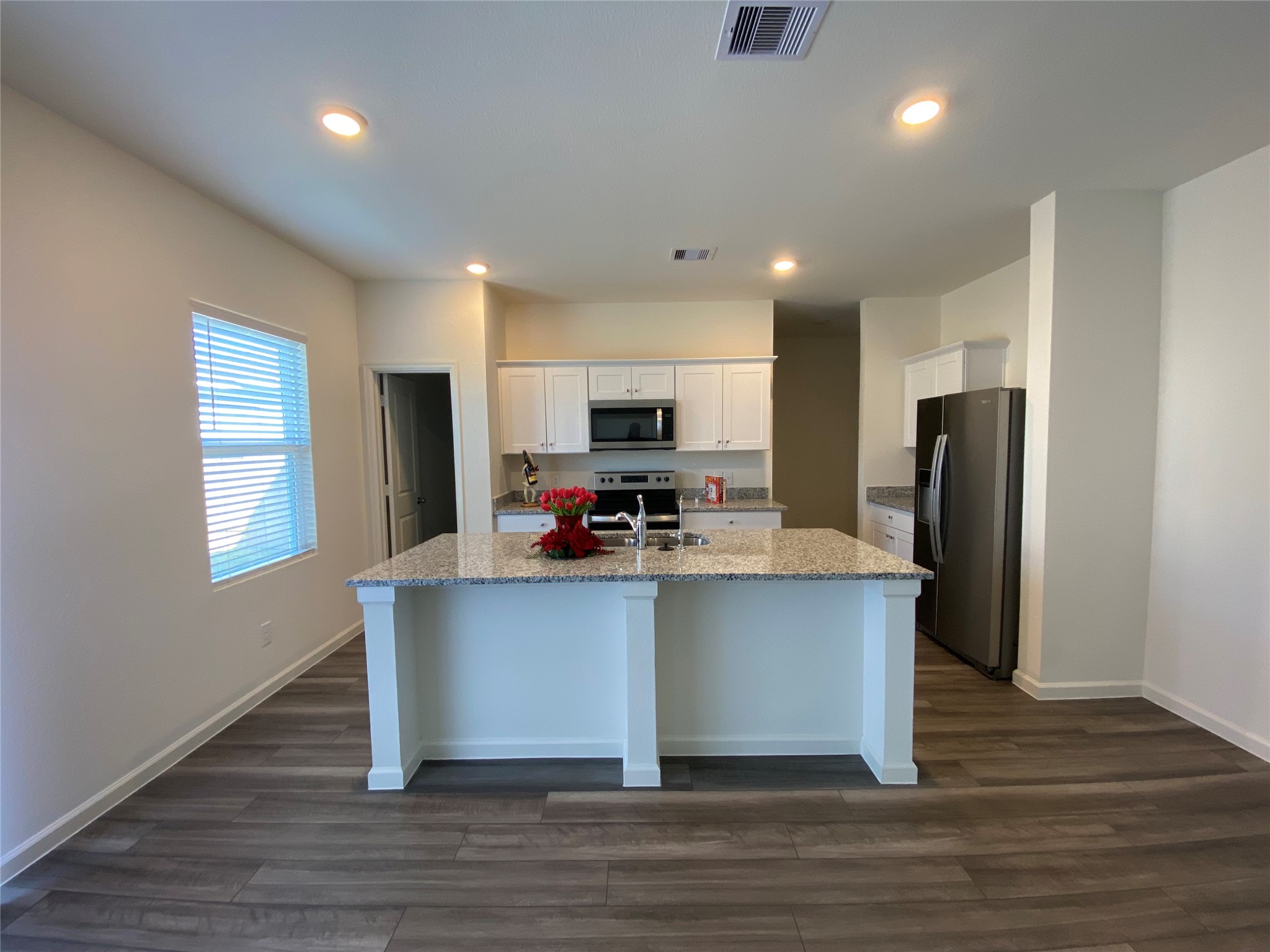 3022 Spindletree Lane Property Photo 2