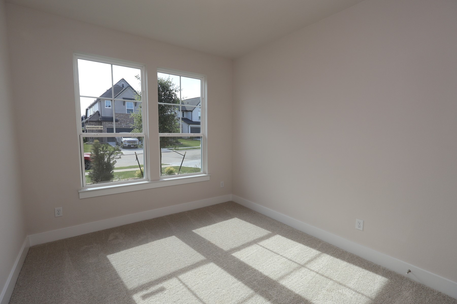 5162 Enchanted Pine Court Property Photo 8