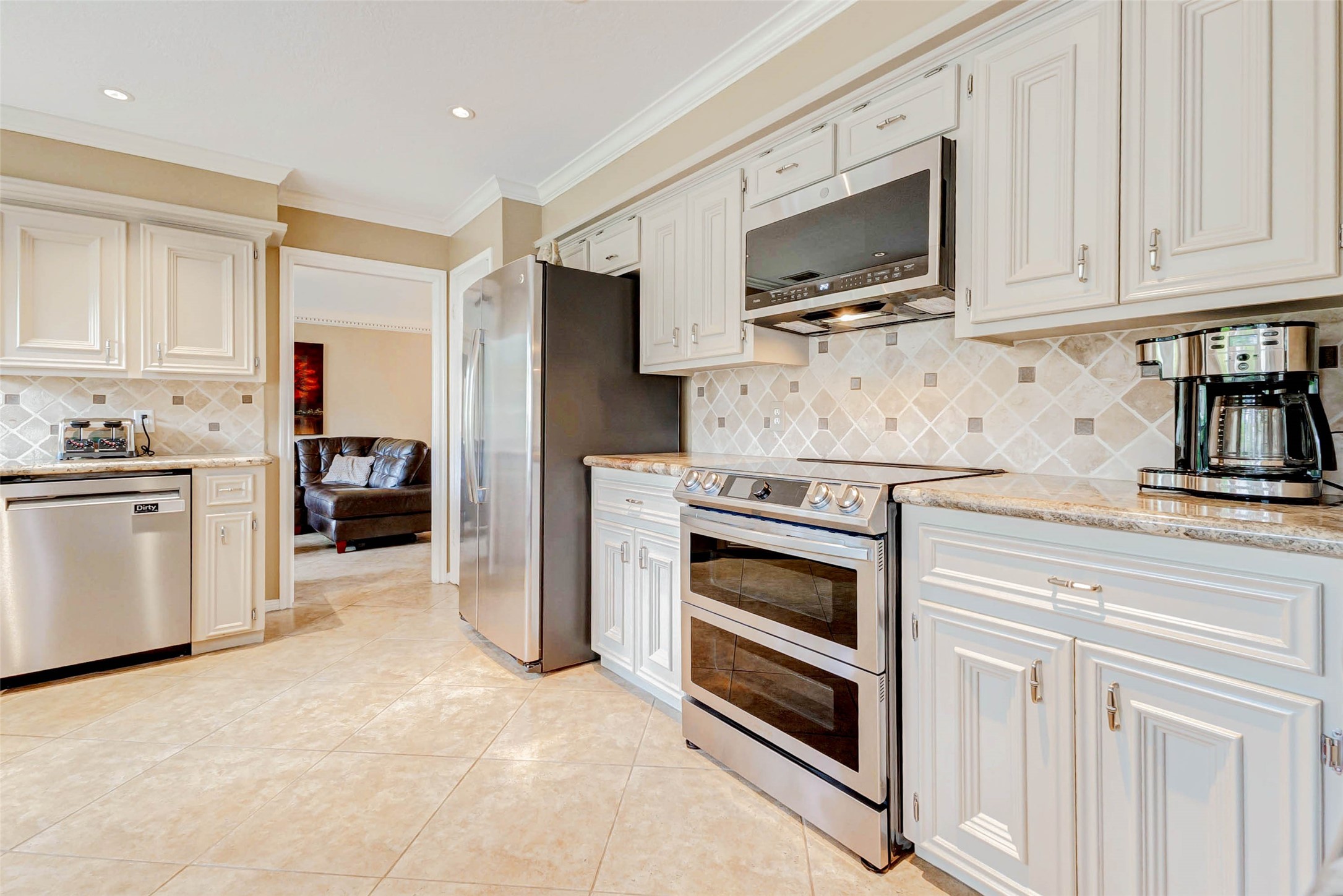 15811 Spring Forest Drive Property Photo 10