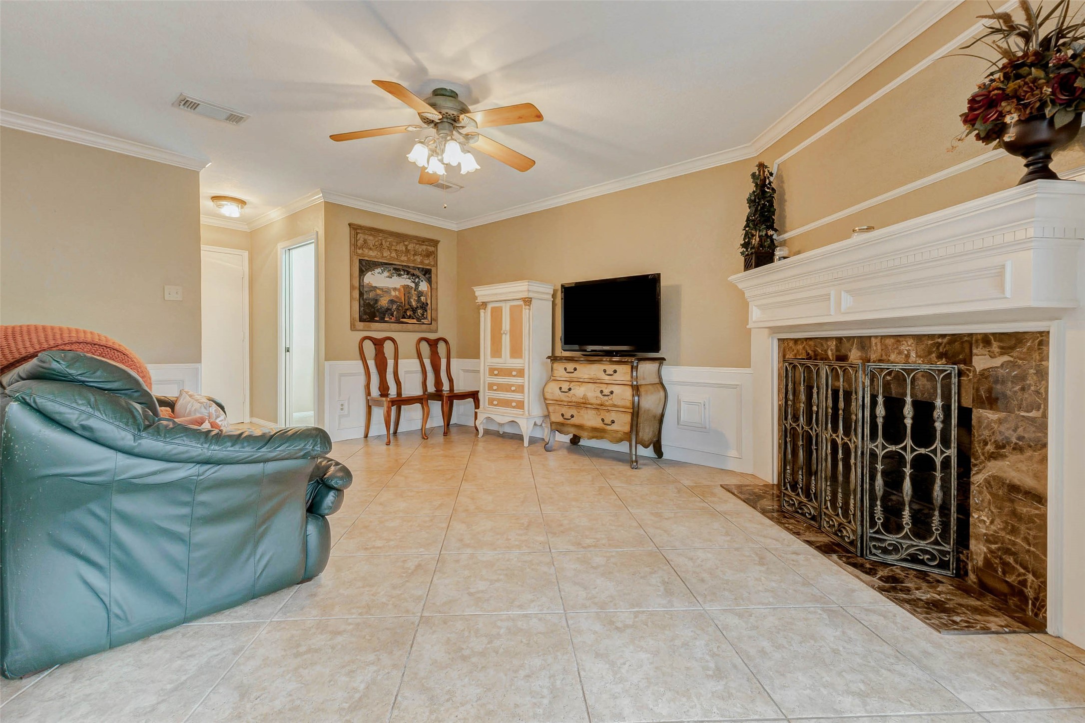 15811 Spring Forest Drive Property Photo 11