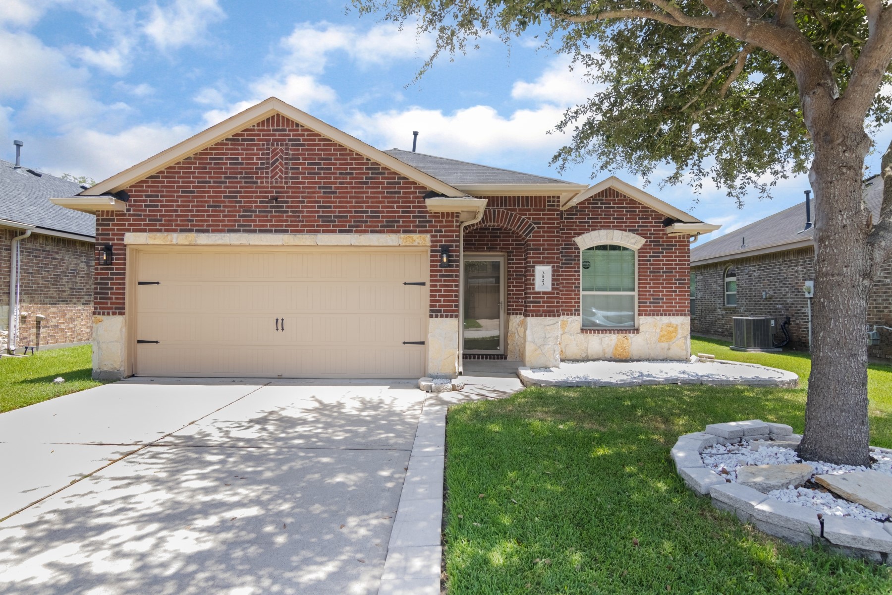 3123 Hurst Green Lane