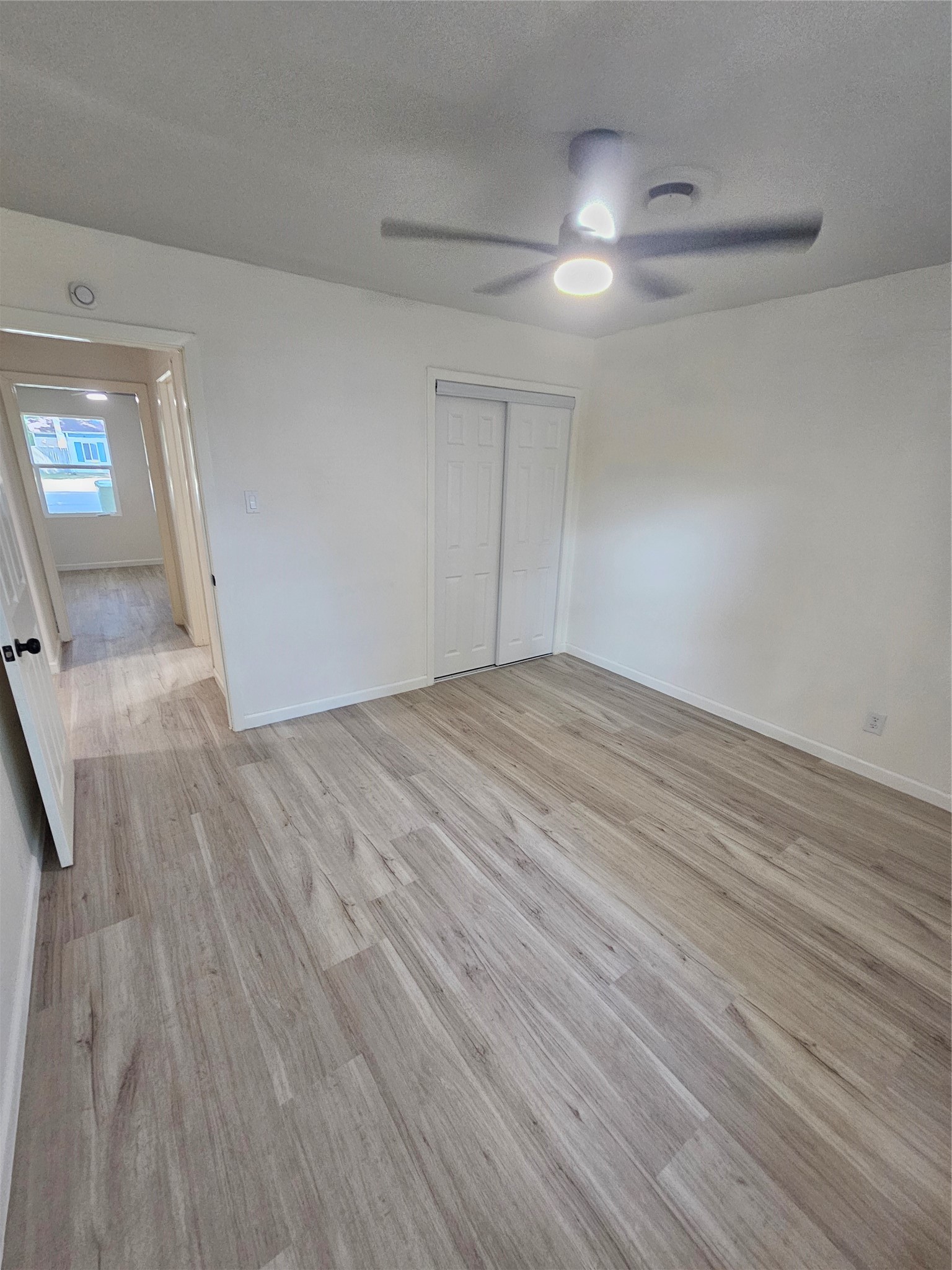 3016 Lincoln Street Property Photo 6