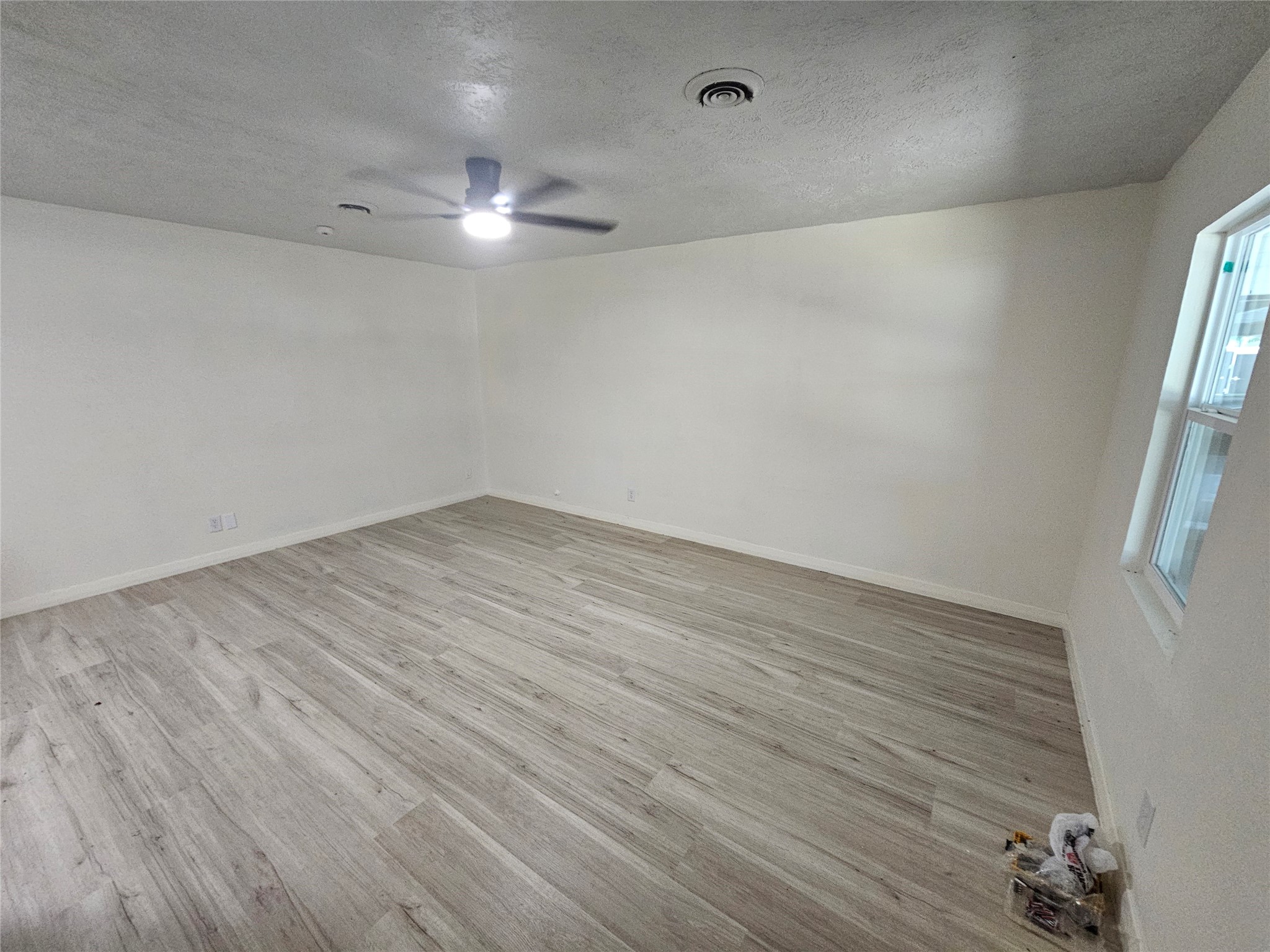 3016 Lincoln Street Property Photo 7