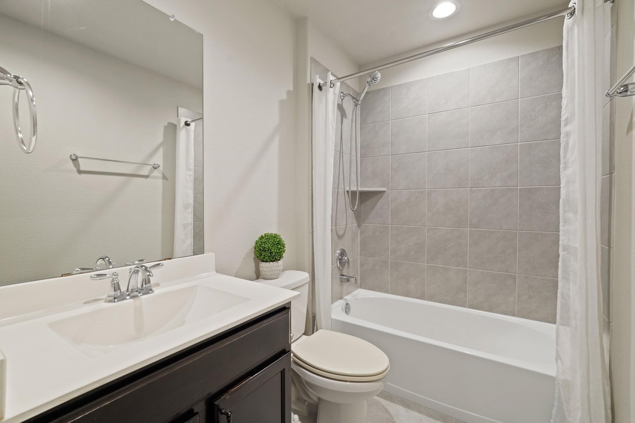 21047 Warrender Terrace Lane Property Photo 30