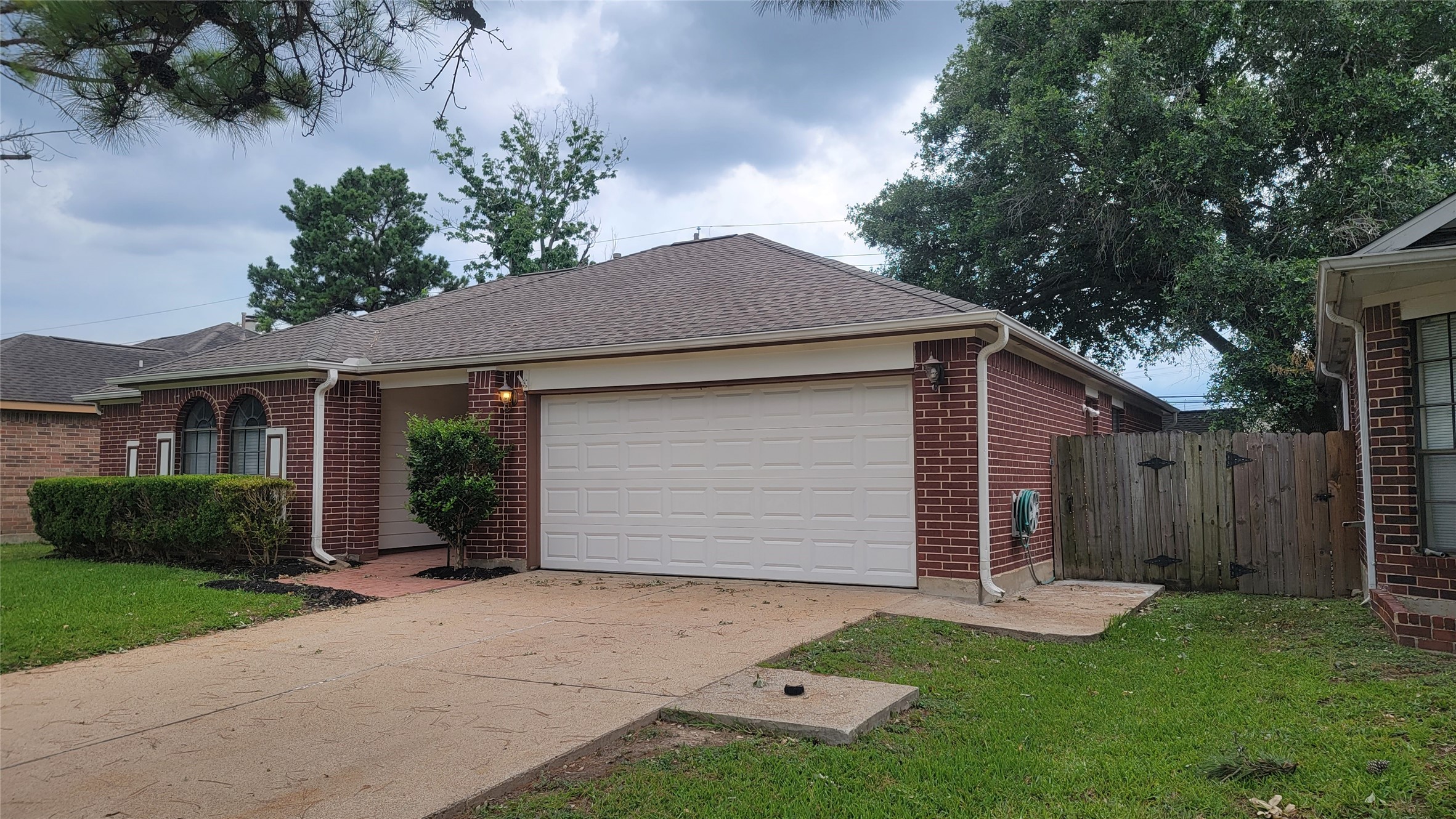 3335 Lakeland Gardens Drive Property Photo 3