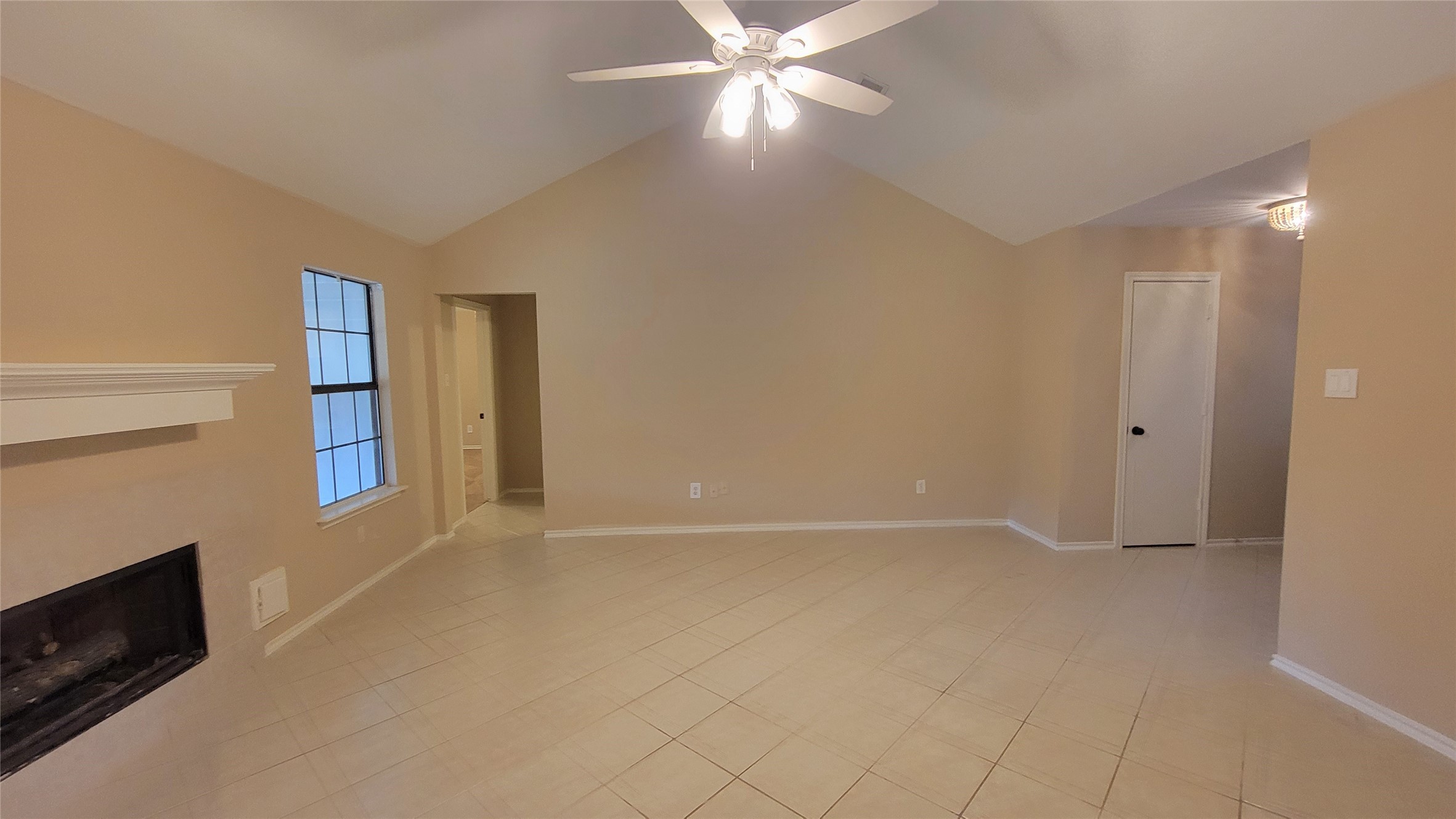 3335 Lakeland Gardens Drive Property Photo 6