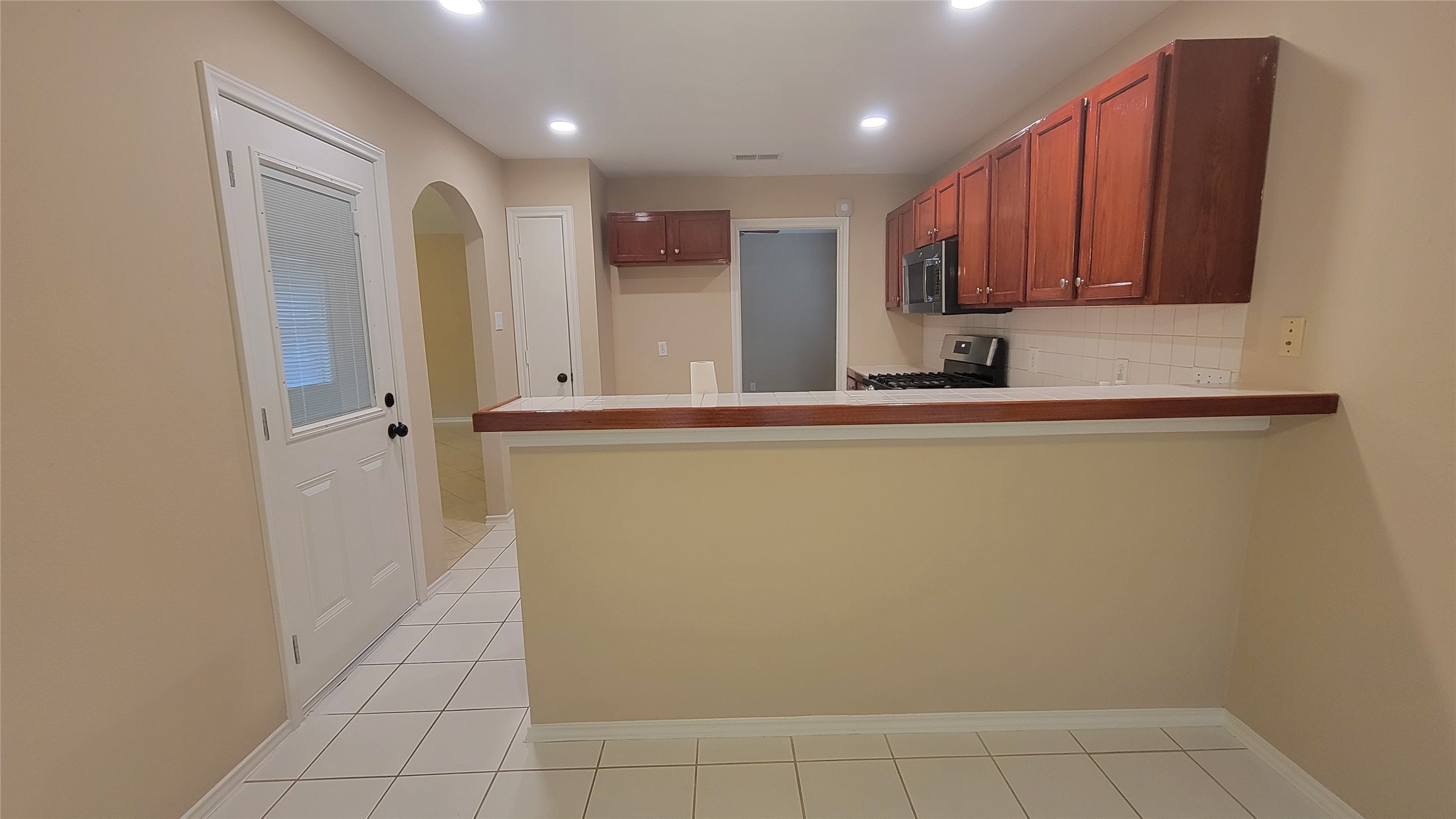 3335 Lakeland Gardens Drive Property Photo 11