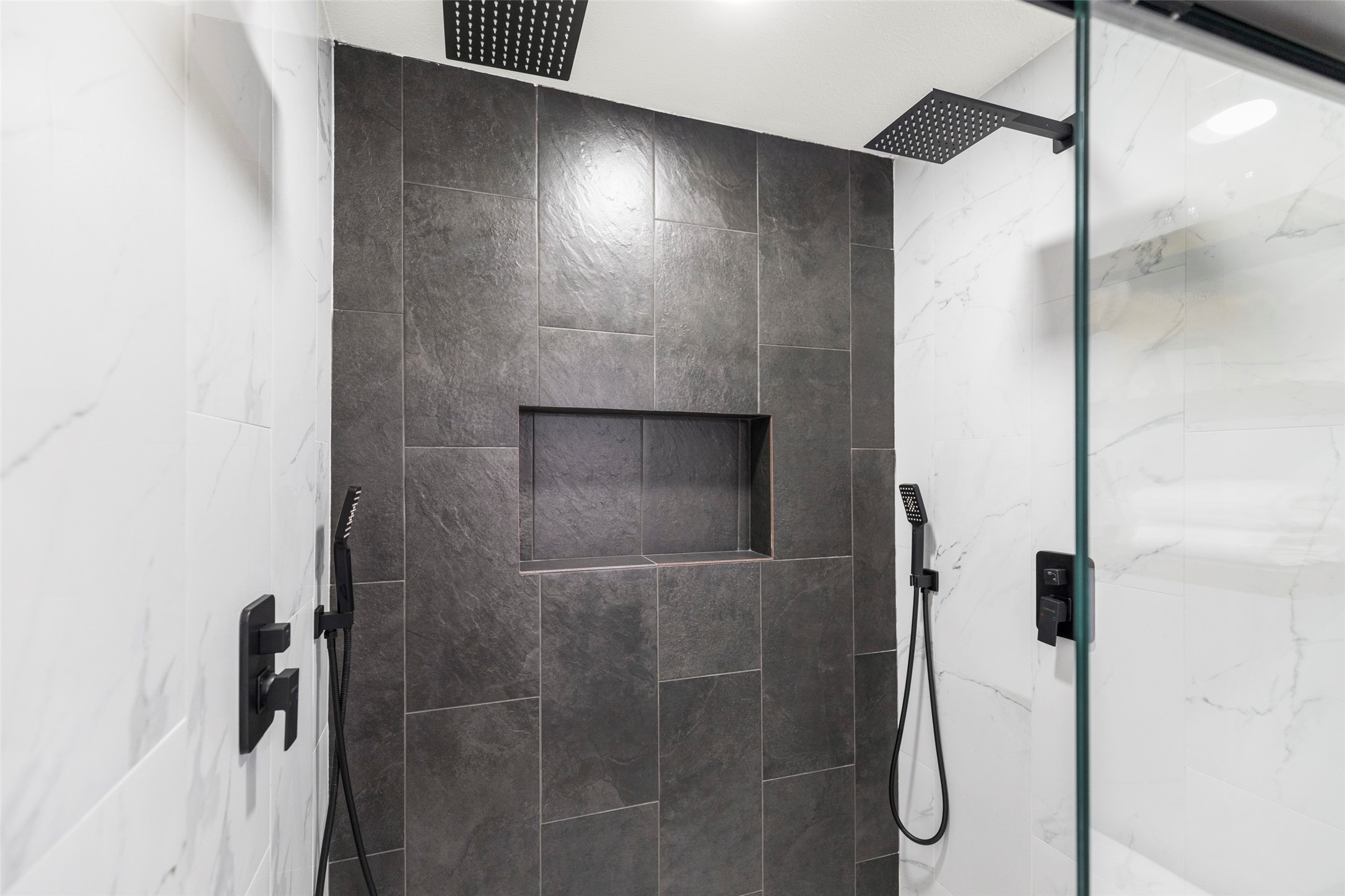 2019 Wilcrest Drive Property Photo 15