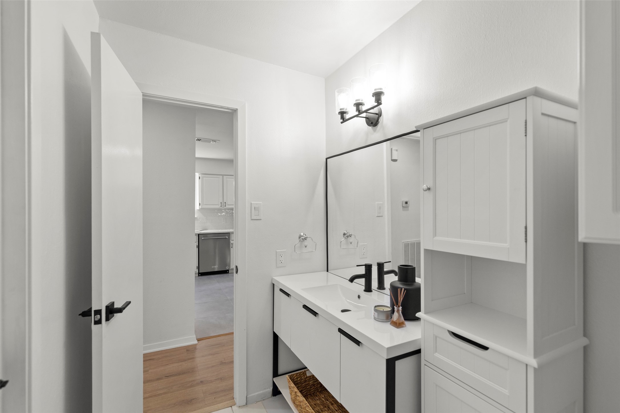 2019 Wilcrest Drive Property Photo 17