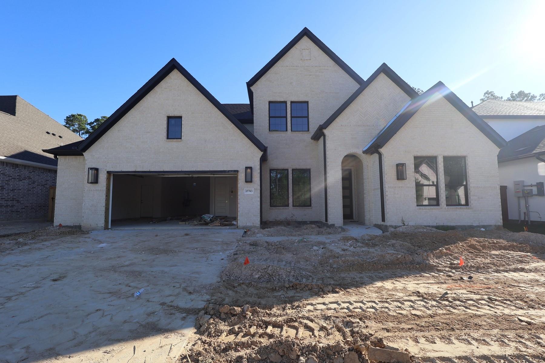 15703 Hoptree Heights Lane Property Photo 2