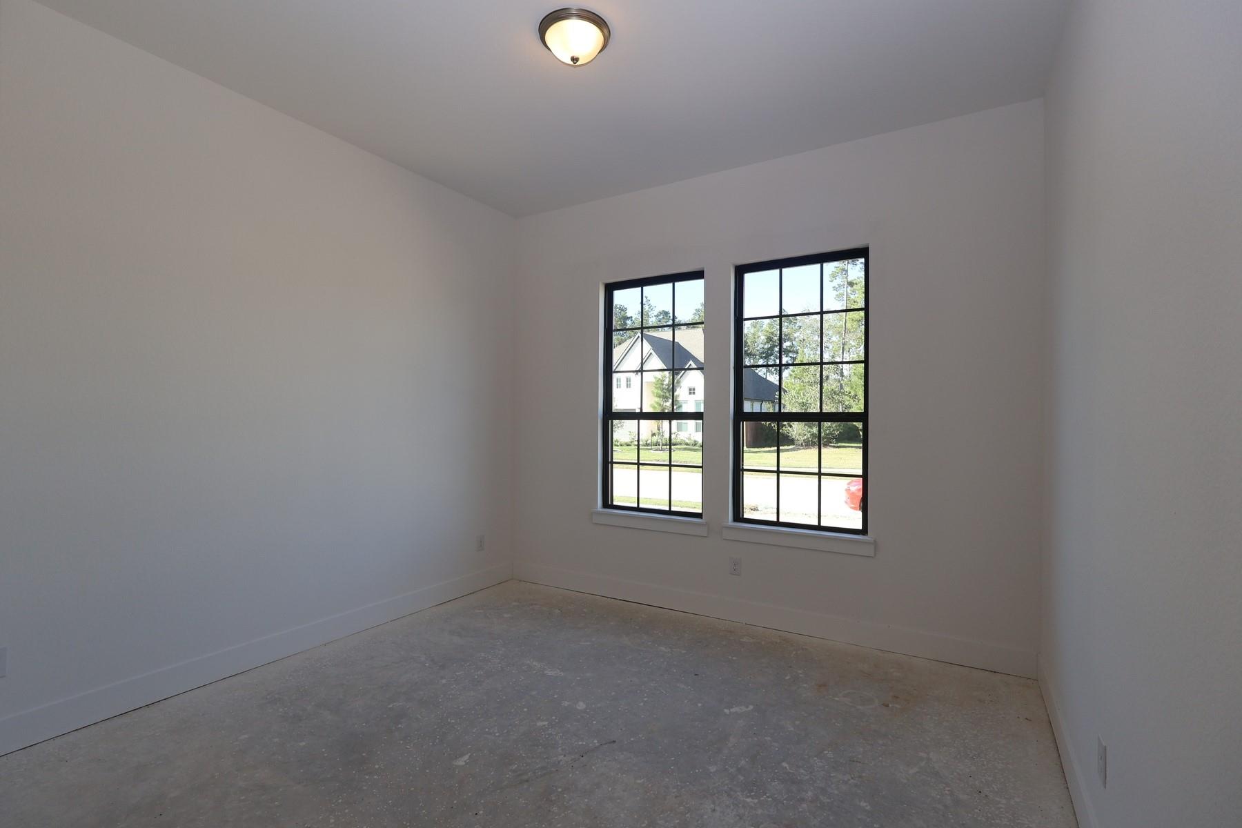 15703 Hoptree Heights Lane Property Photo 4