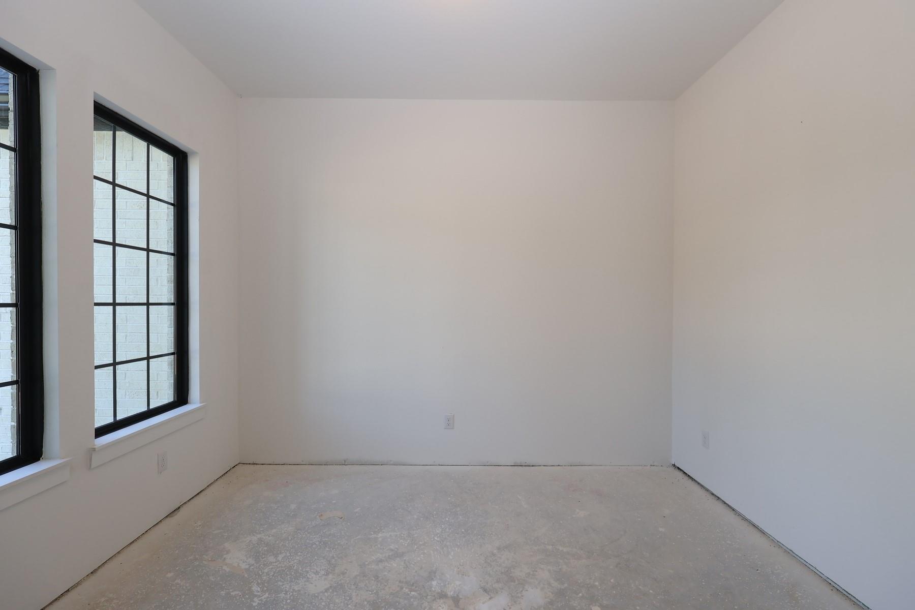 15703 Hoptree Heights Lane Property Photo 5