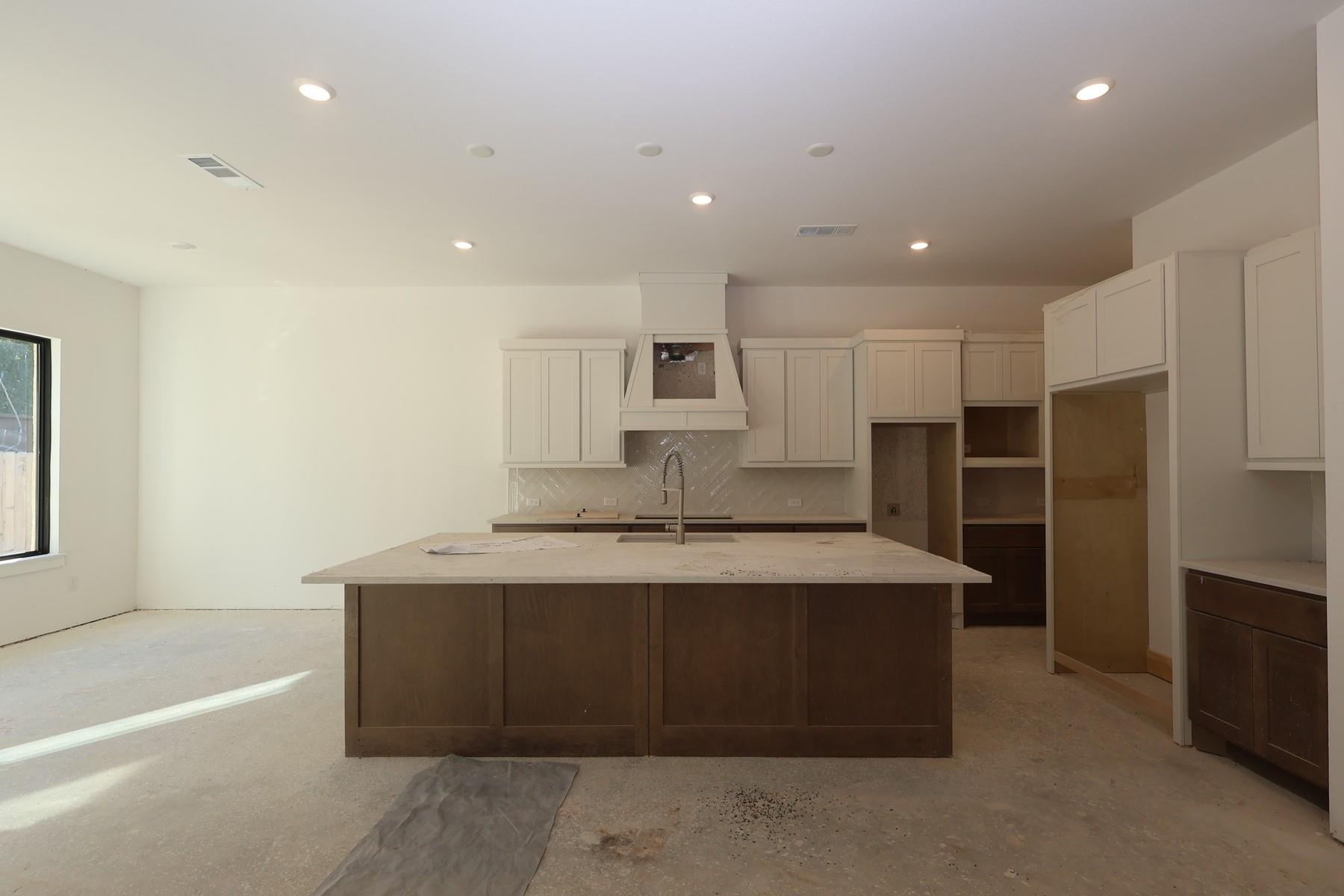 15703 Hoptree Heights Lane Property Photo 7