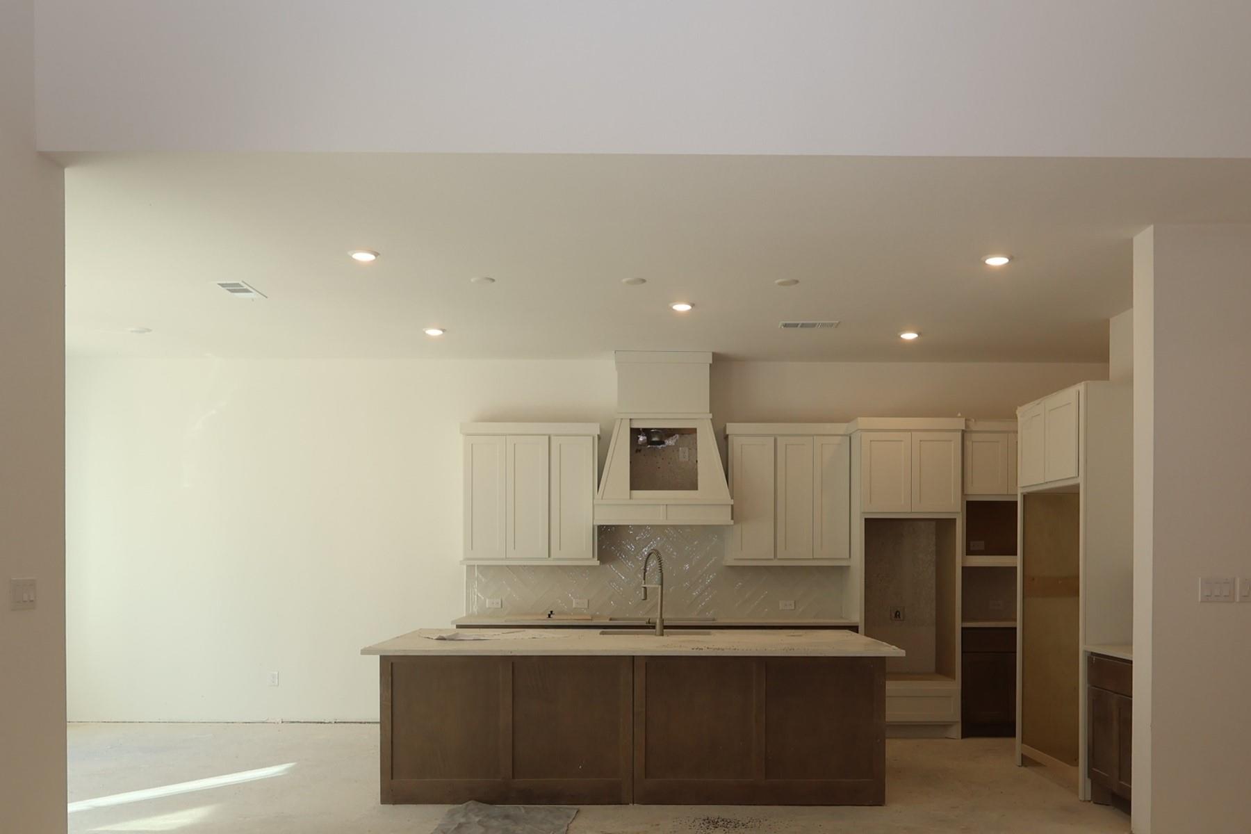 15703 Hoptree Heights Lane Property Photo 8