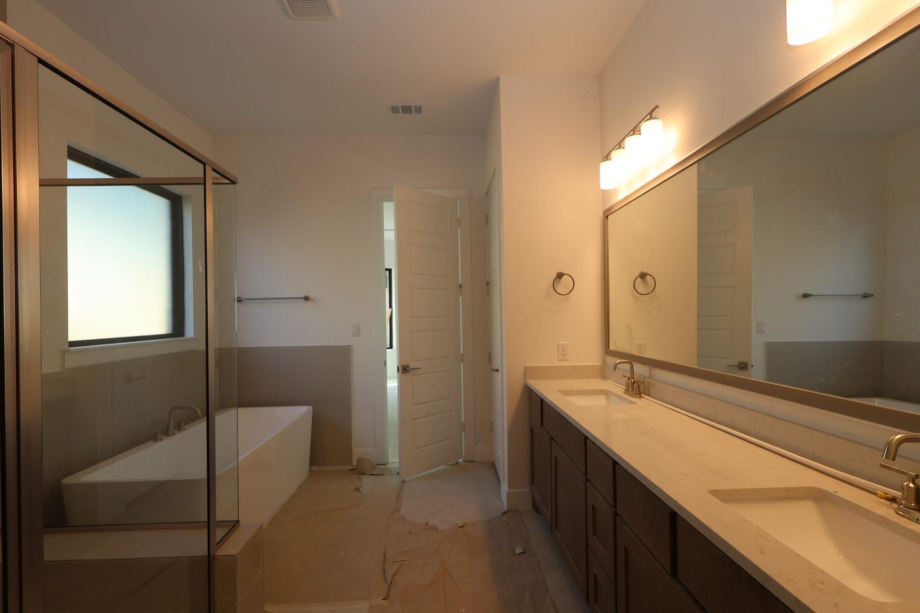 15703 Hoptree Heights Lane Property Photo 13