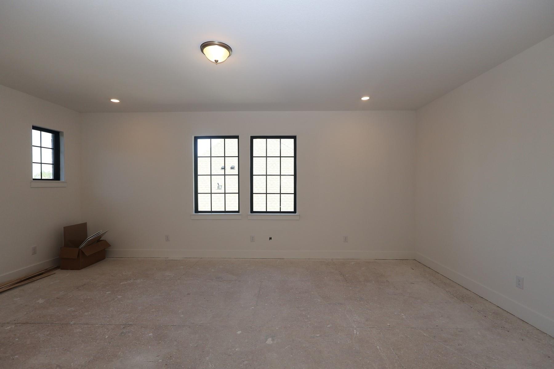 15703 Hoptree Heights Lane Property Photo 15