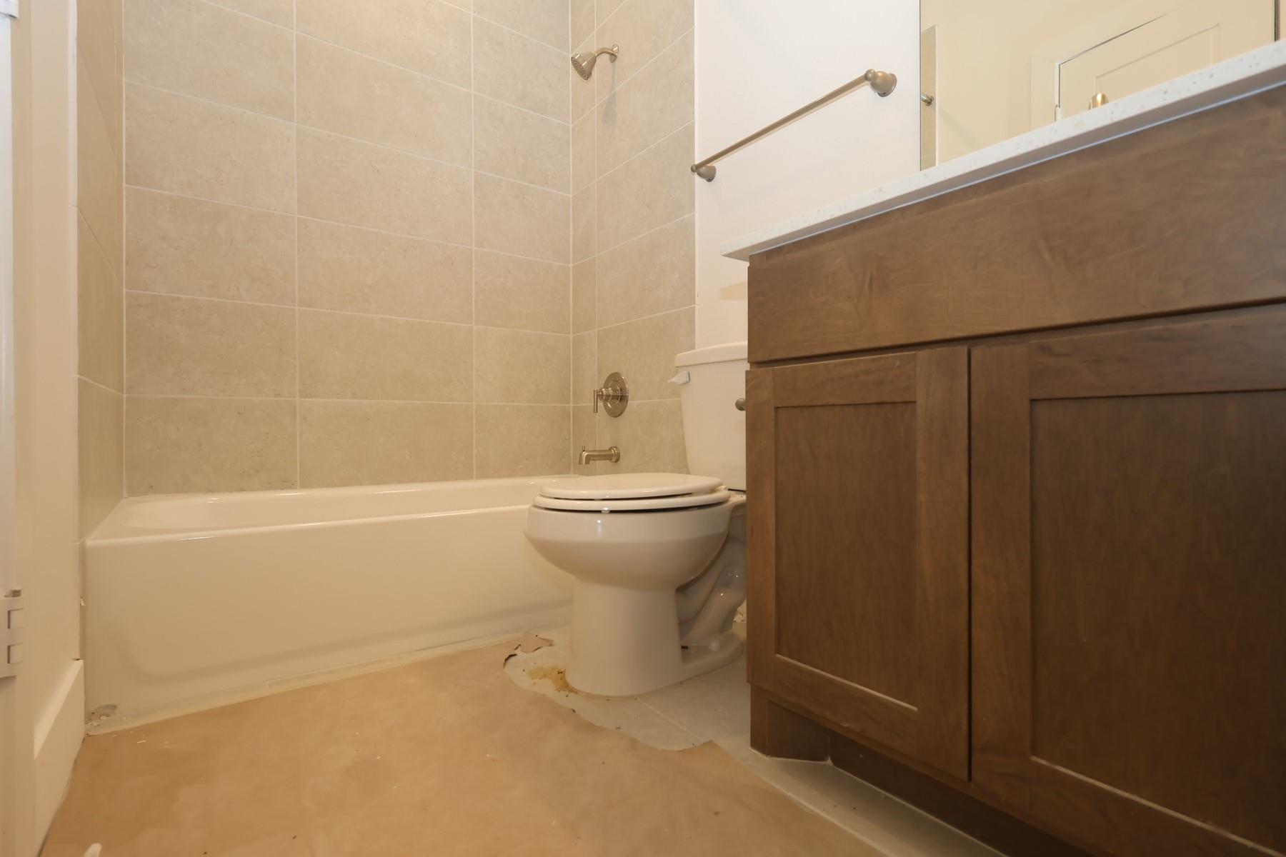 15703 Hoptree Heights Lane Property Photo 17