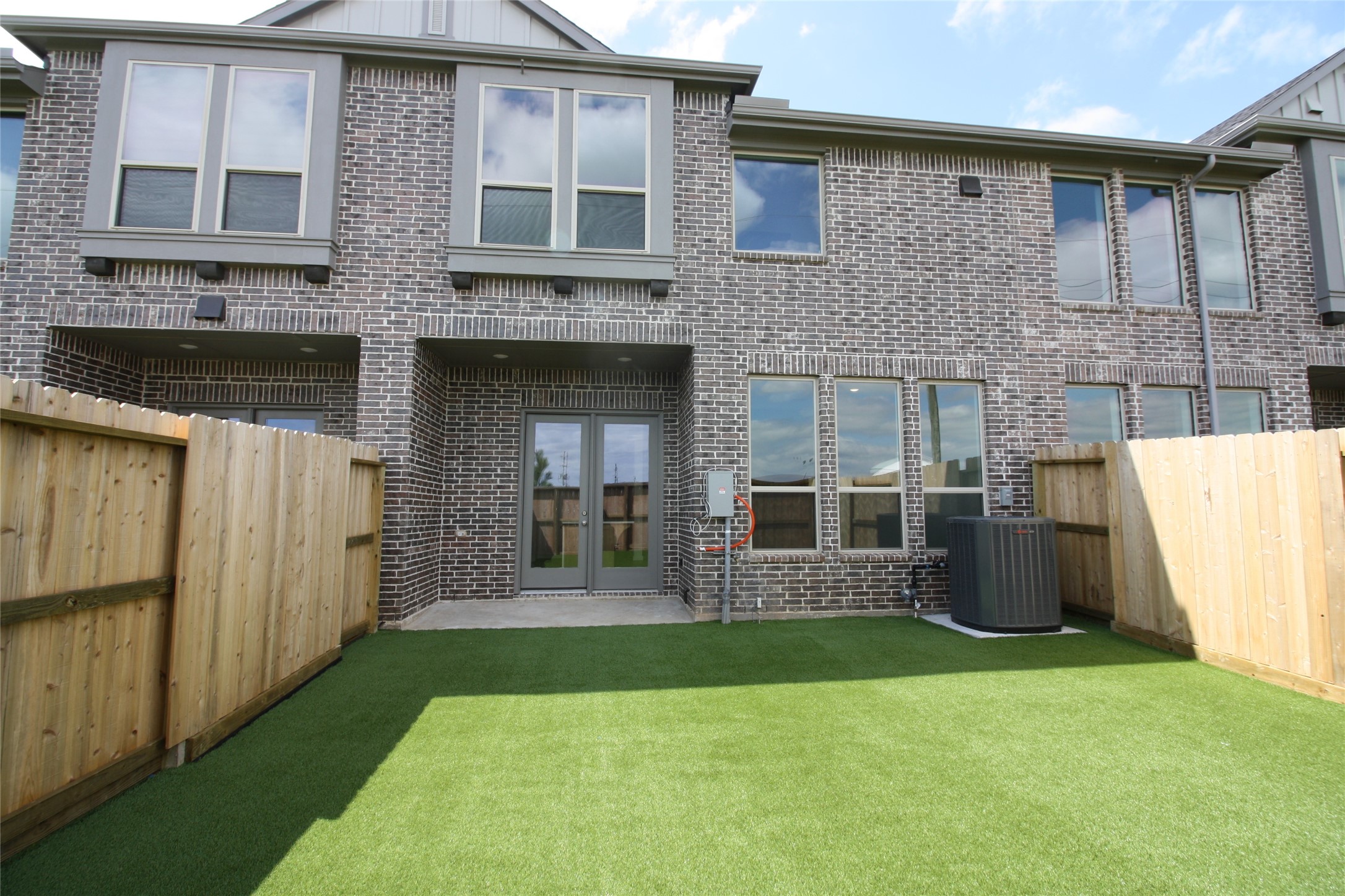 6527 Scarlet Pond Lane Property Photo 5