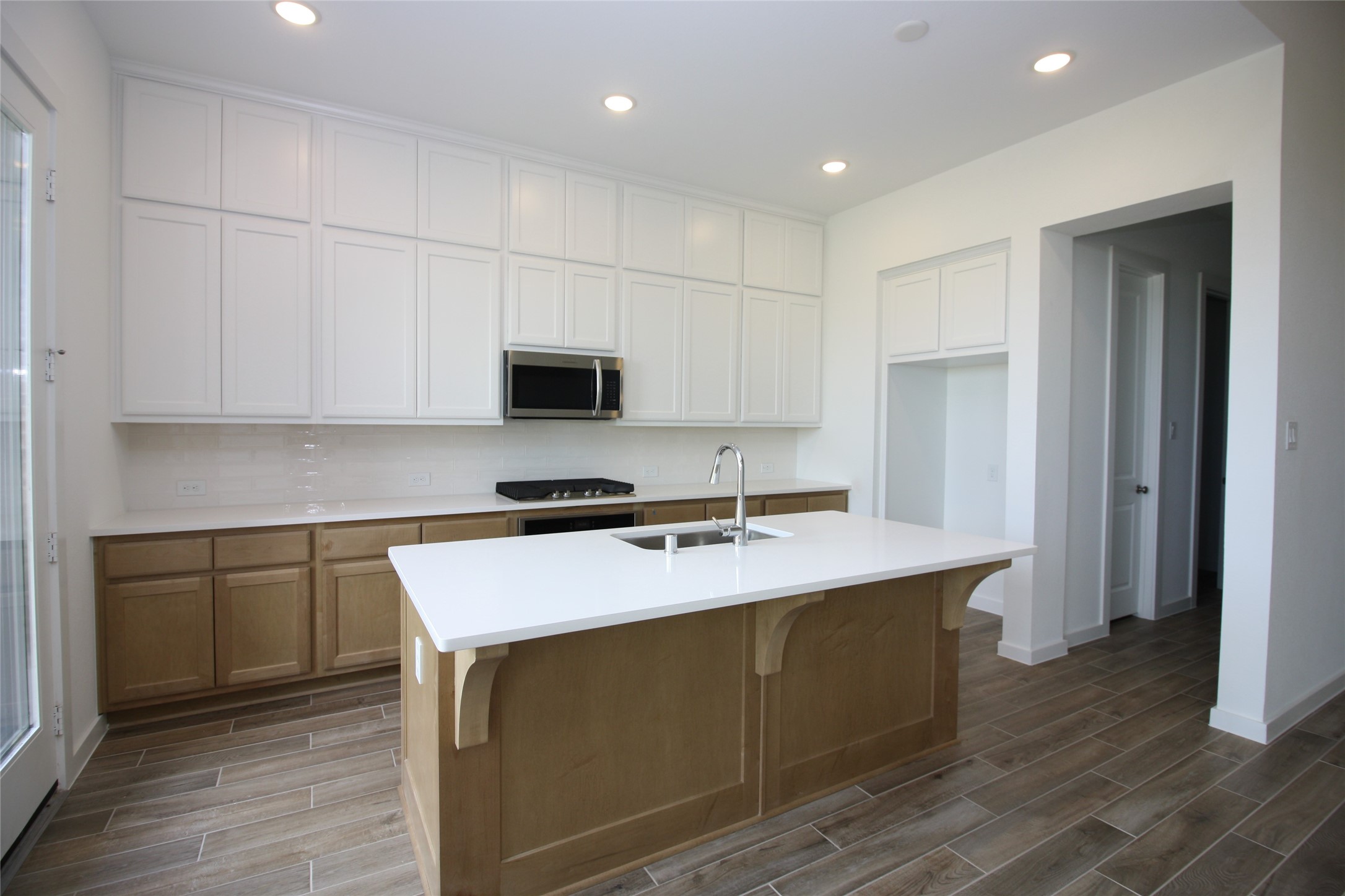 6527 Scarlet Pond Lane Property Photo 9