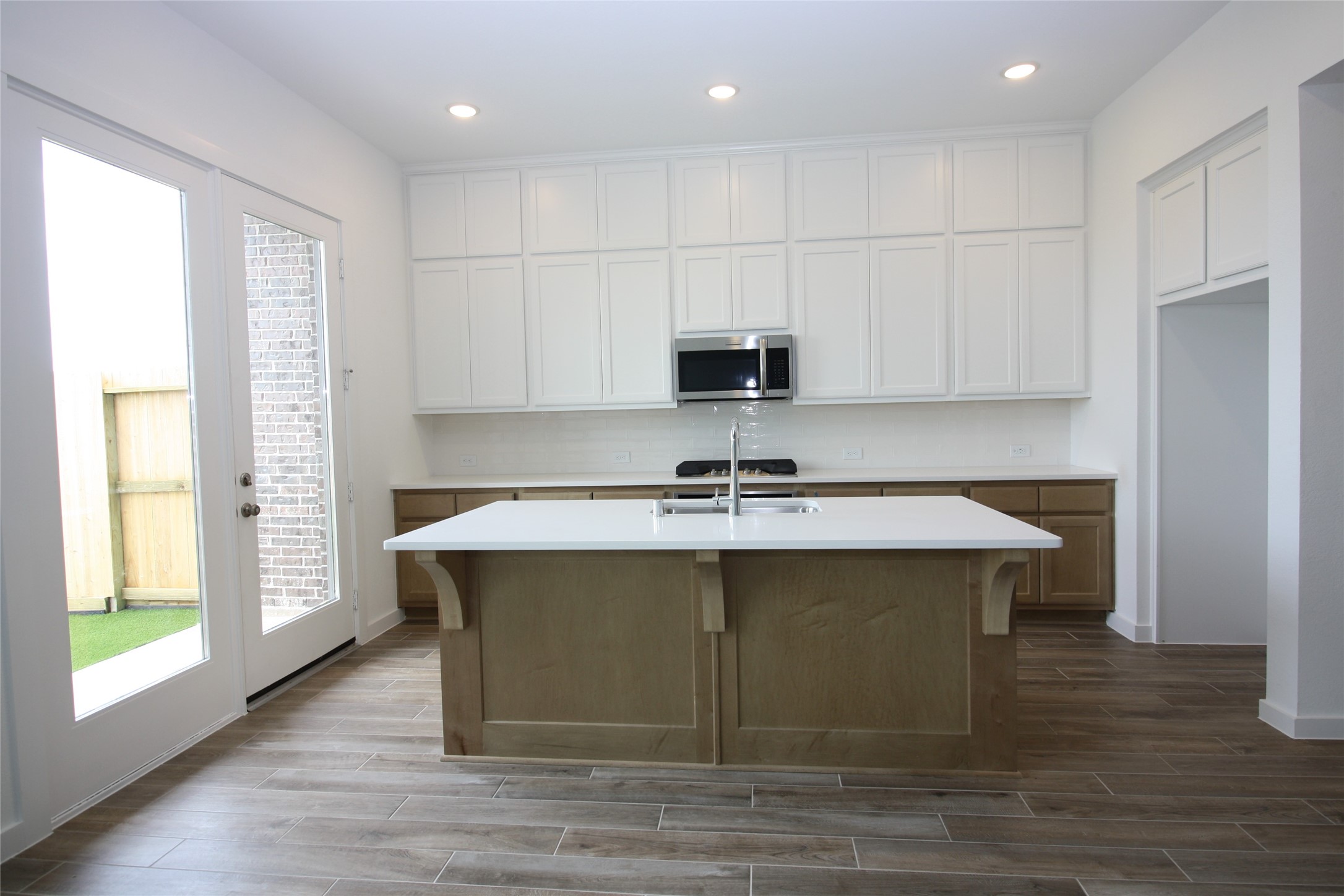 6527 Scarlet Pond Lane Property Photo 13