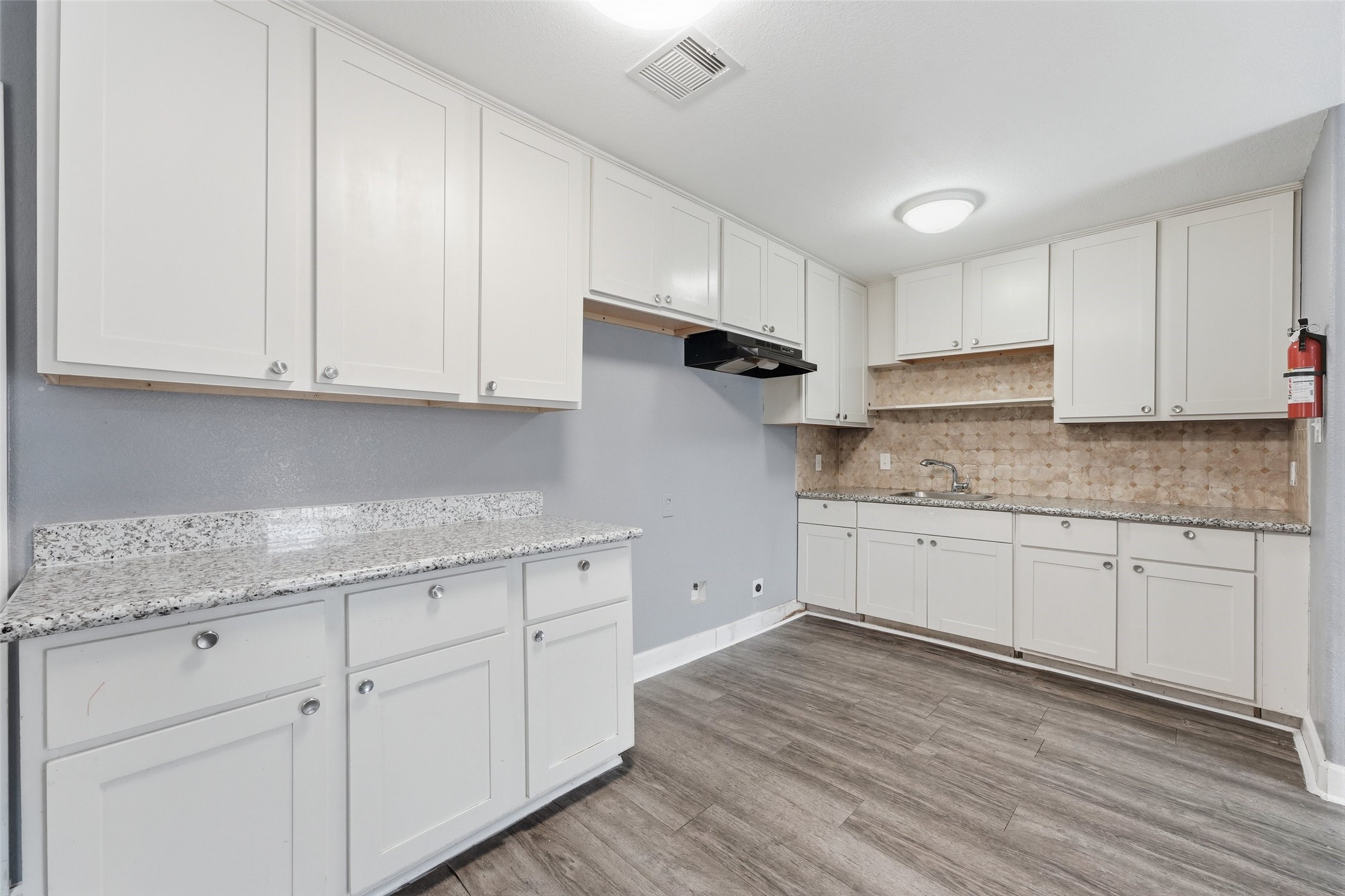 11375 Allwood Street Property Photo 3