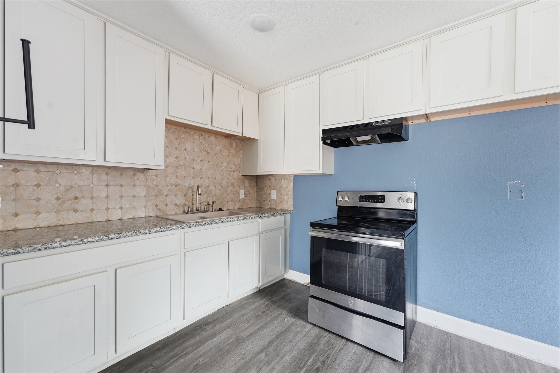 11375 Allwood Street Property Photo 11