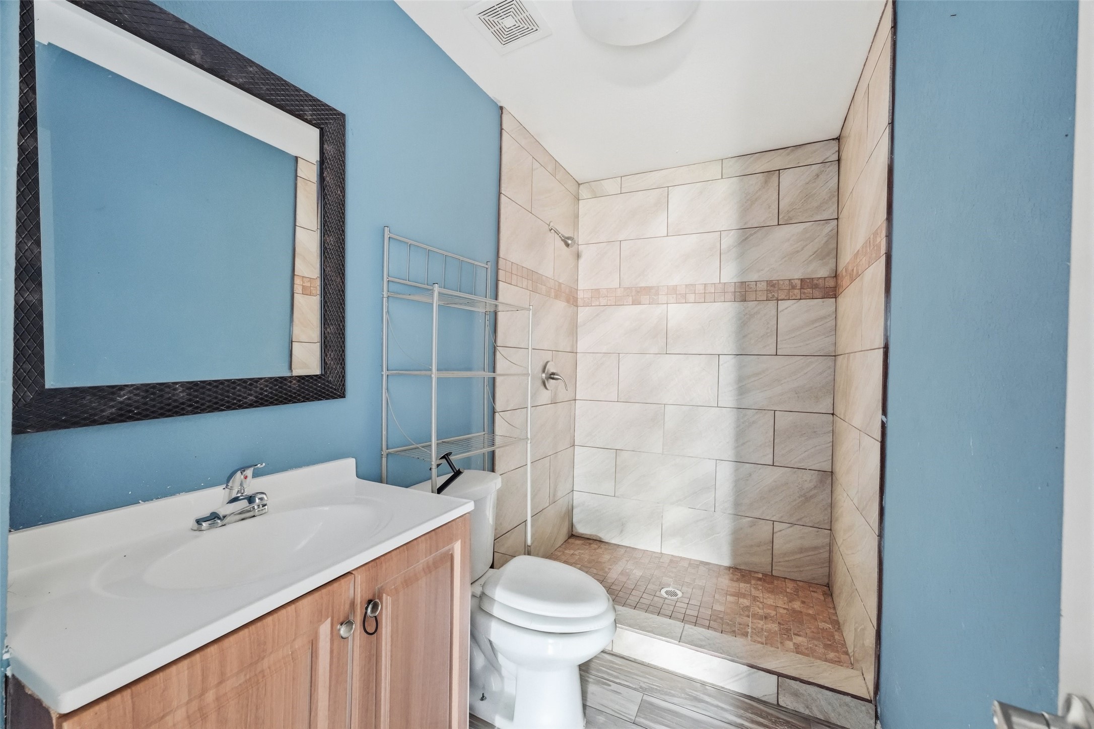 11375 Allwood Street Property Photo 16