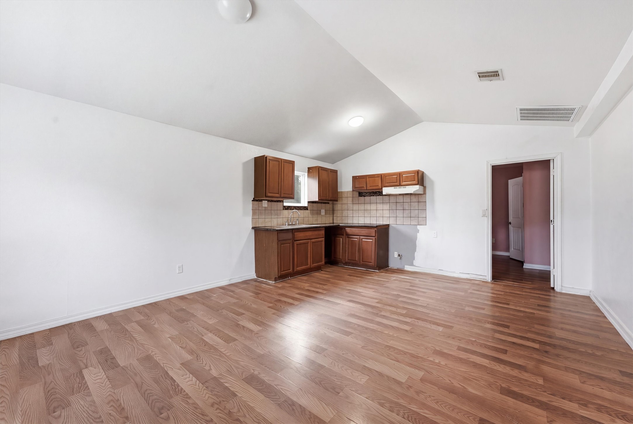 11375 Allwood Street Property Photo 20