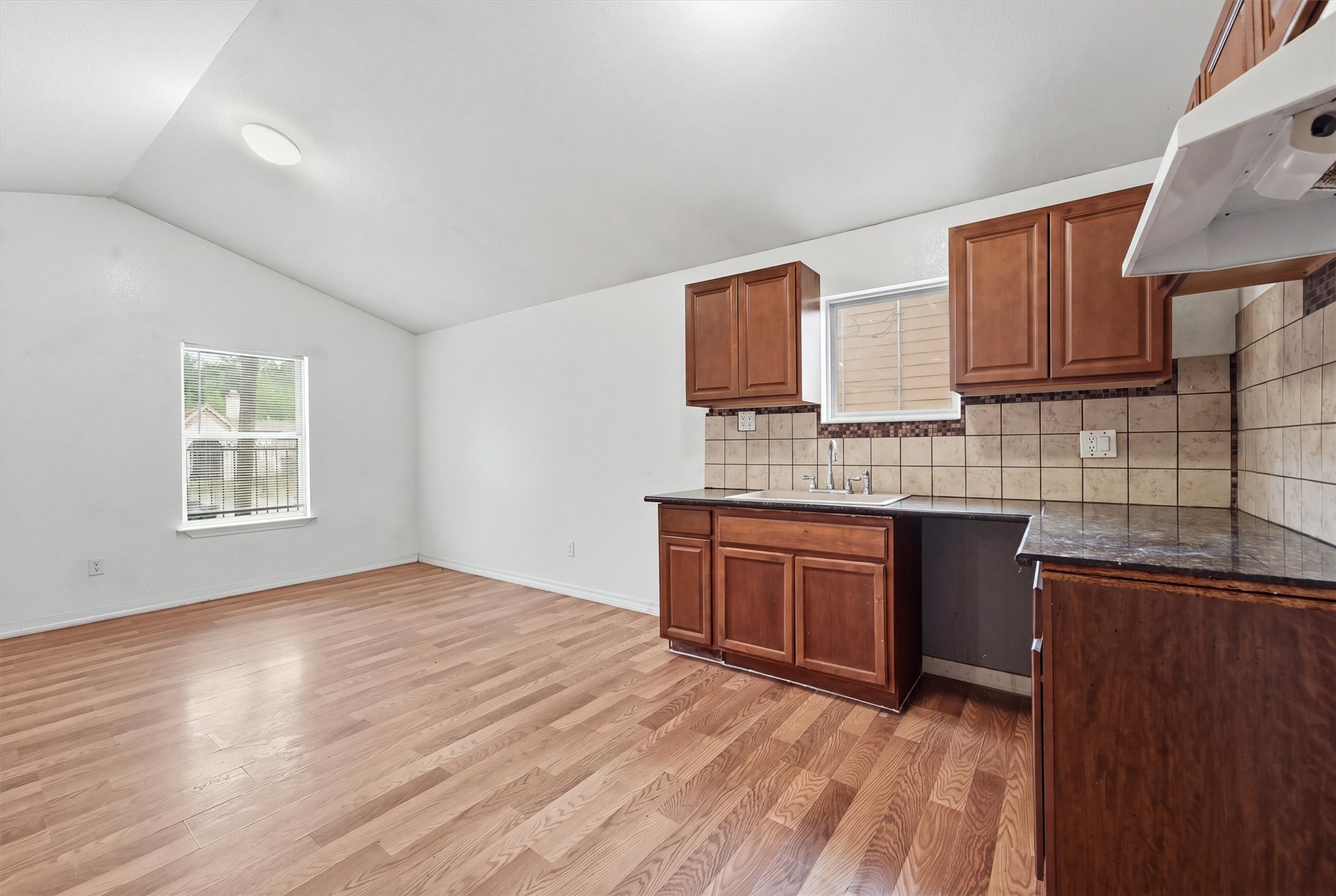 11375 Allwood Street Property Photo 22
