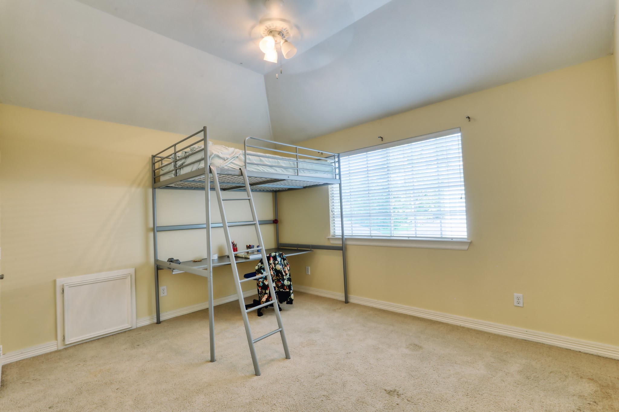 2227 Royal Adelaide Drive Property Photo 24