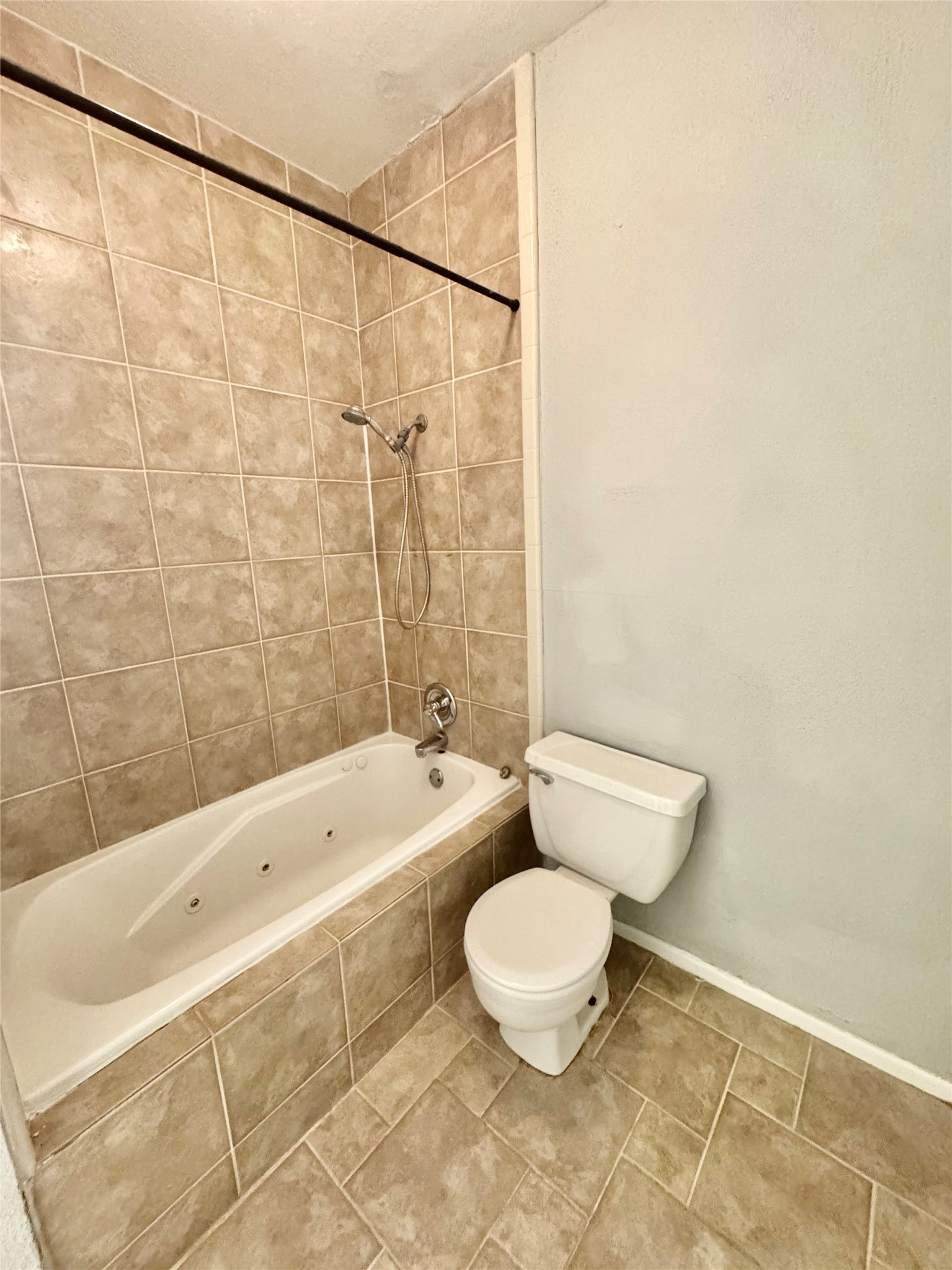 2425 Augusta Dr 59 Property Photo 15