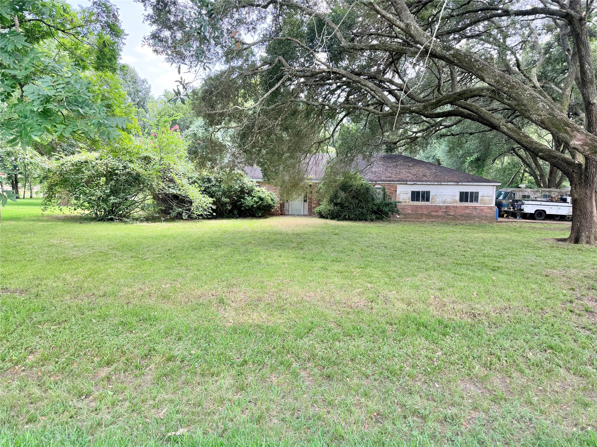 1921 Melody Lane Property Photo 2