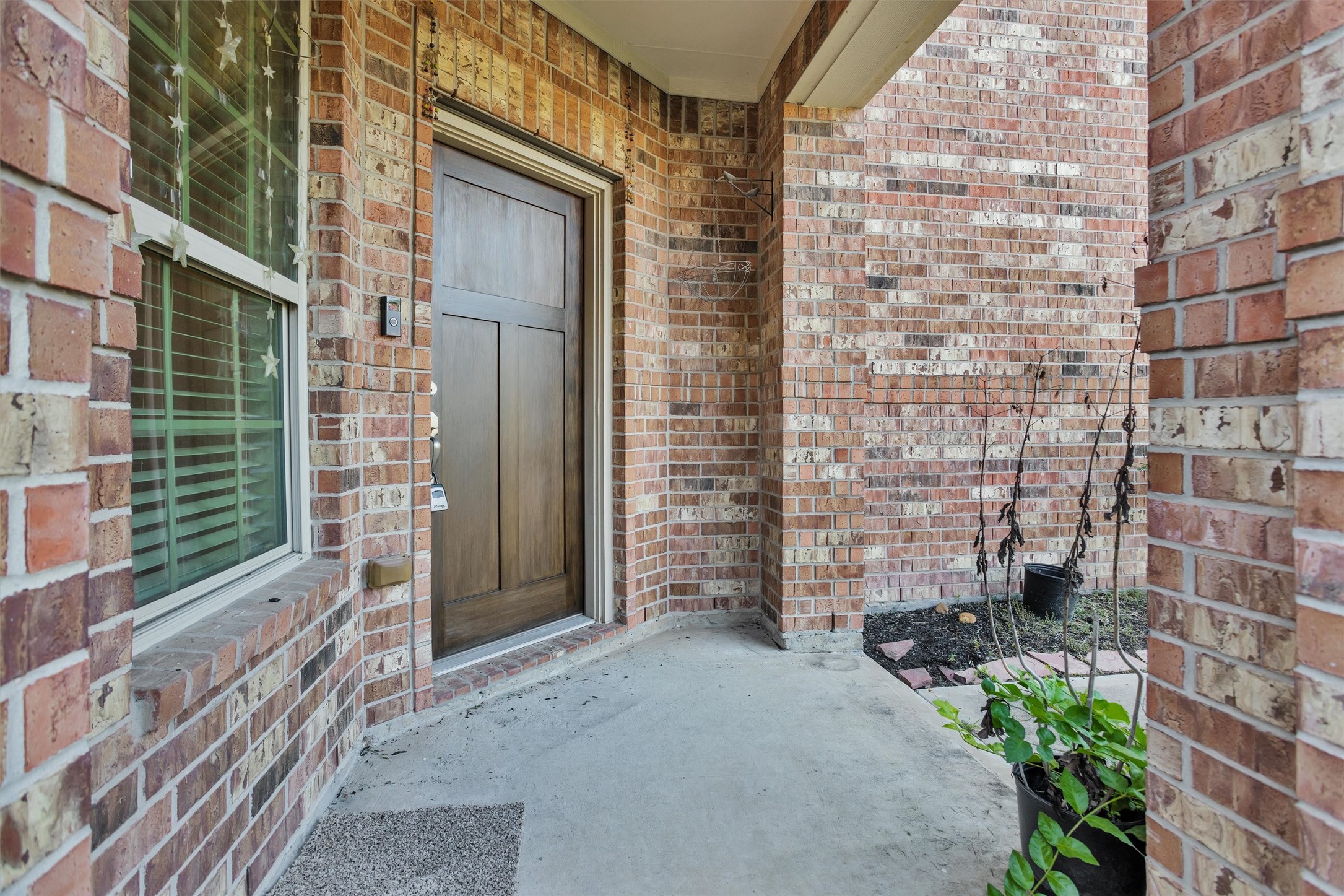 2730 Donellan Drive Property Photo 3
