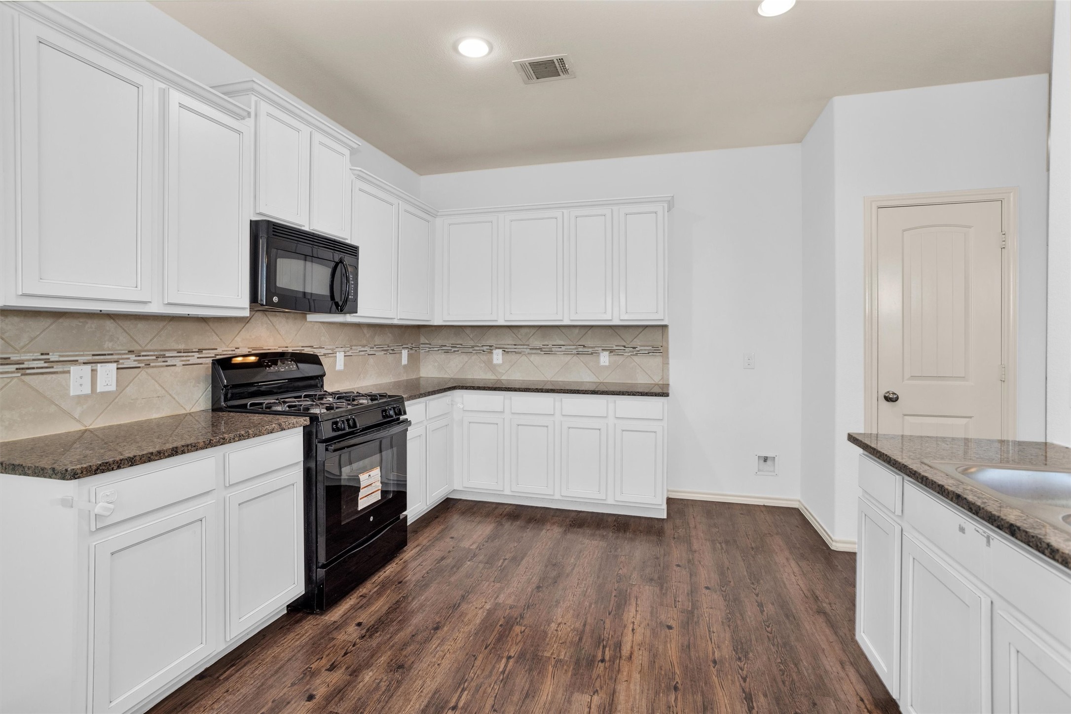 2730 Donellan Drive Property Photo 12