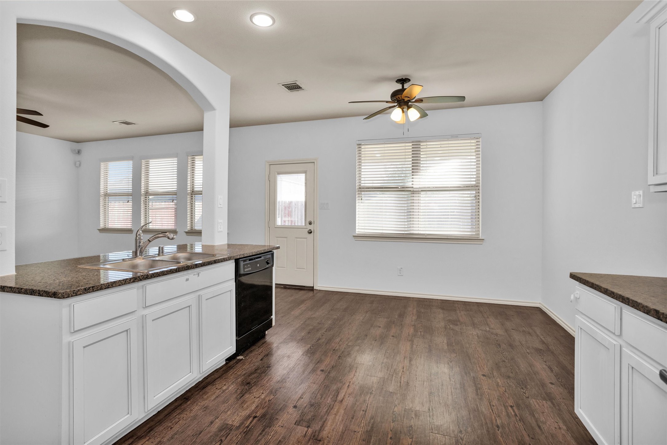2730 Donellan Drive Property Photo 13