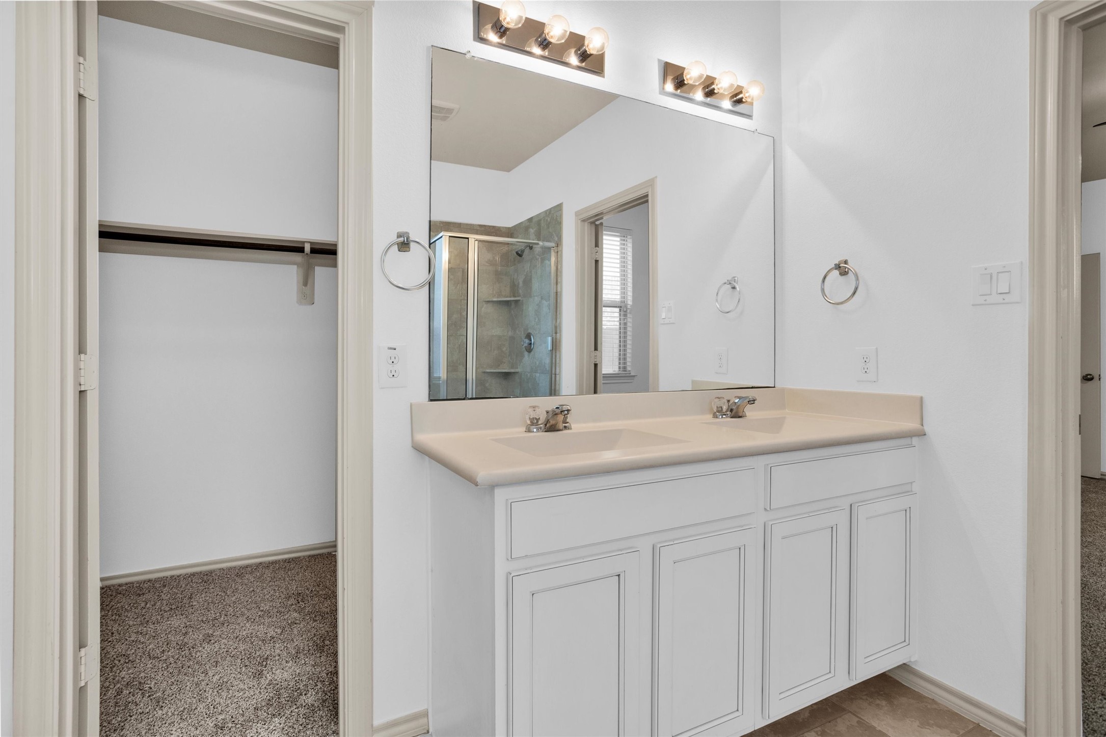 2730 Donellan Drive Property Photo 18