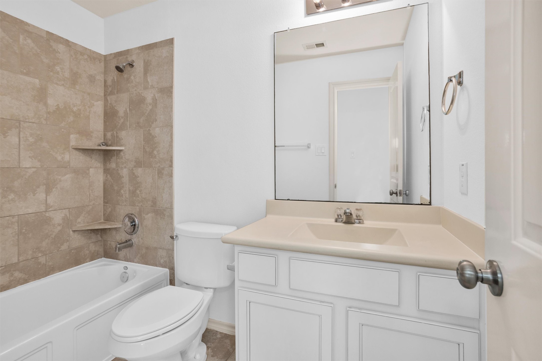 2730 Donellan Drive Property Photo 23