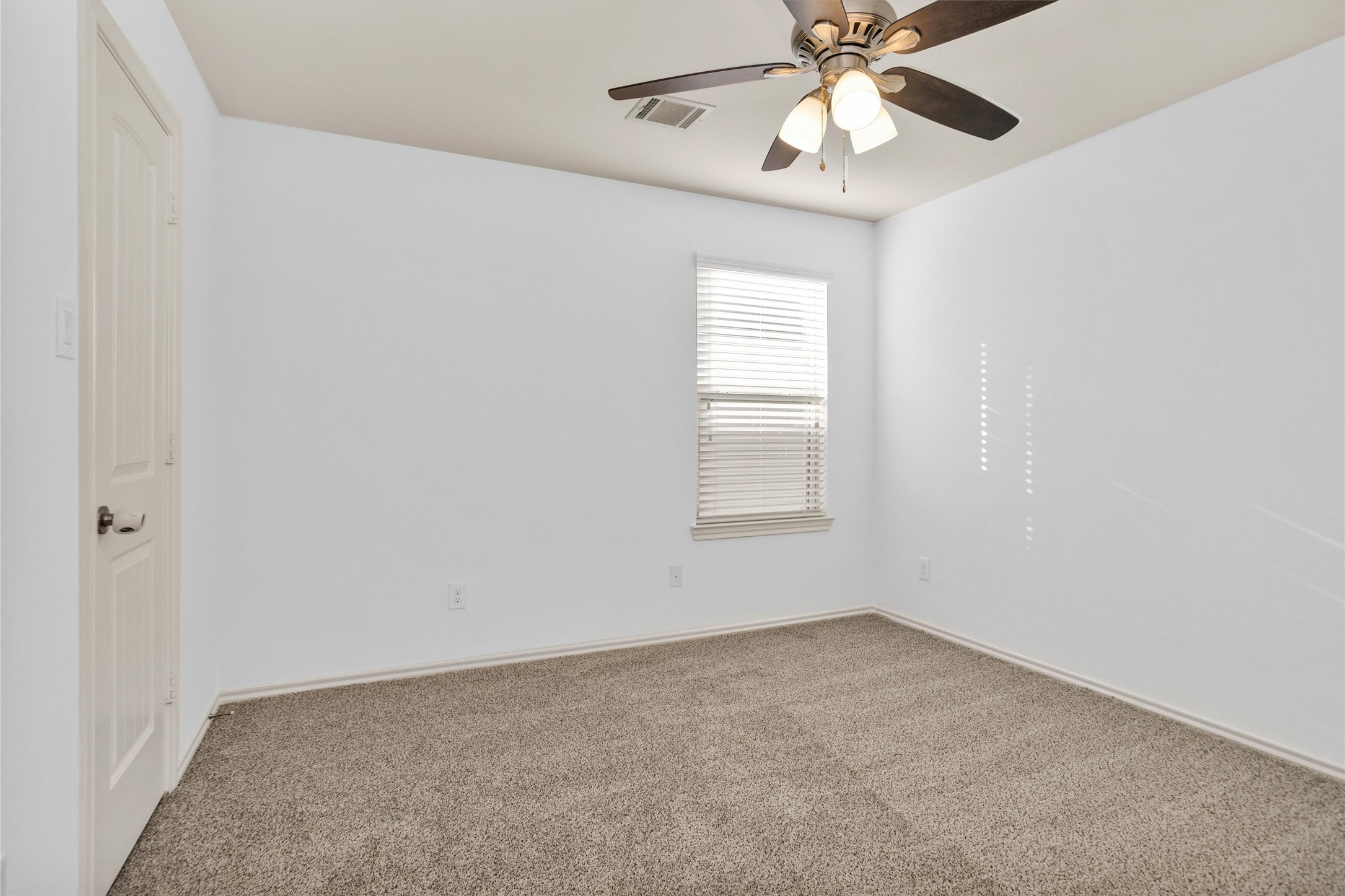 2730 Donellan Drive Property Photo 24