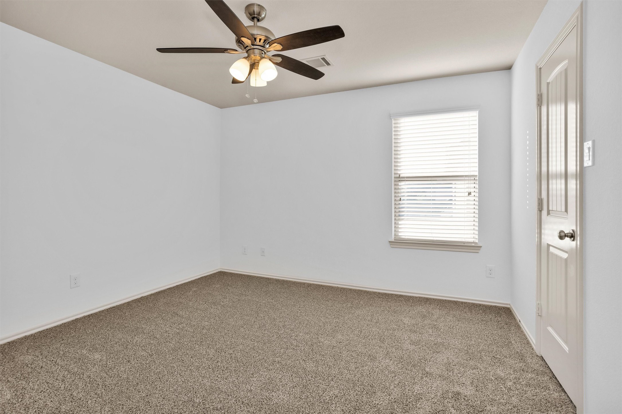 2730 Donellan Drive Property Photo 25